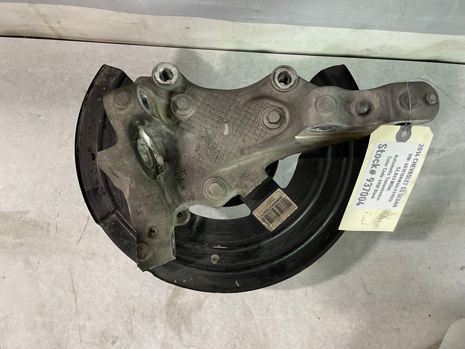 2014 Chevy SS Sedan Front LH Driver Spindle Knuckle Hub Assembly OEM - Day's Parts Yard