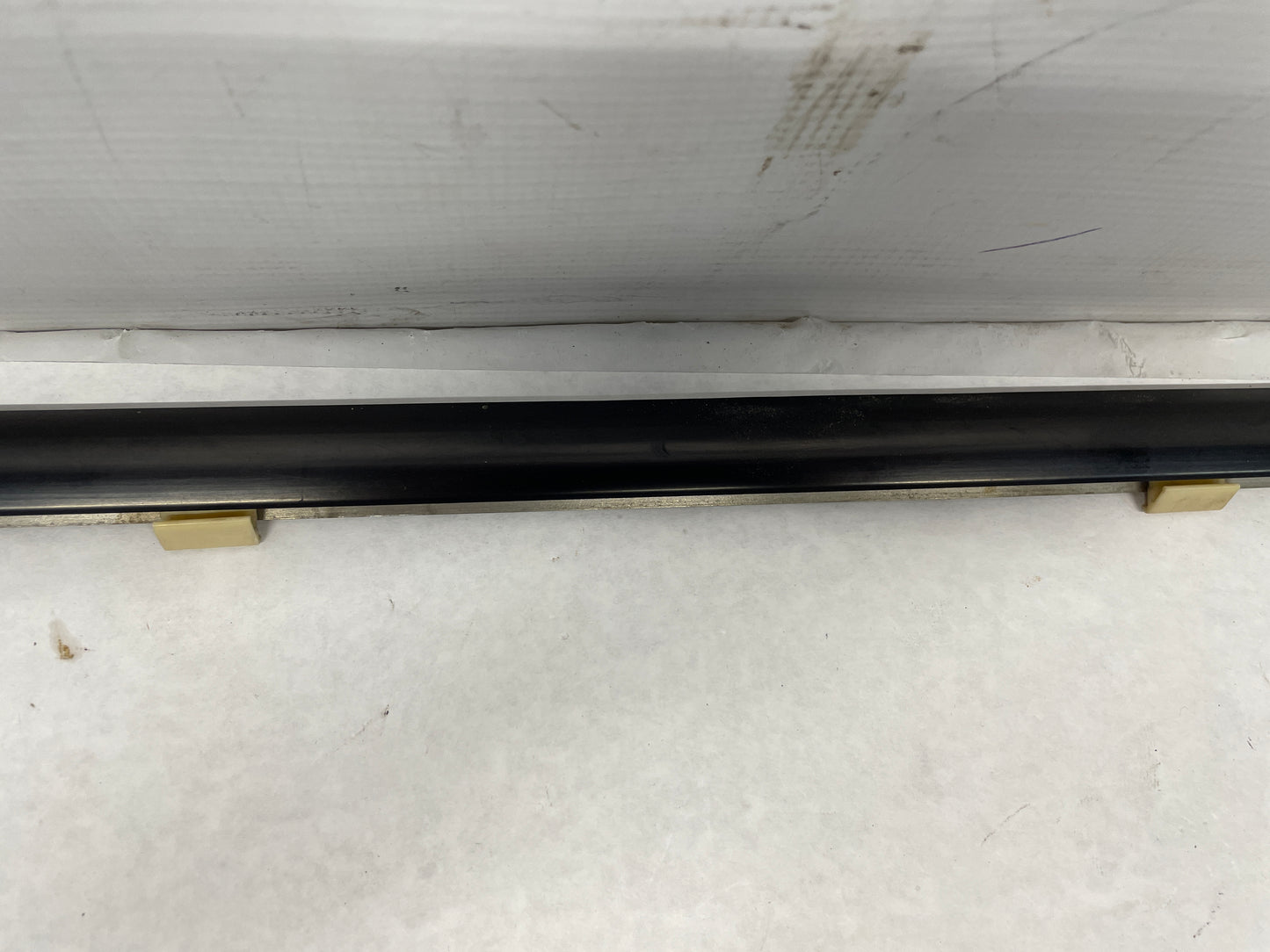 2005 Pontiac GTO RH Passenger Window Door Belt Molding Trim OEM - Day's Parts Yard