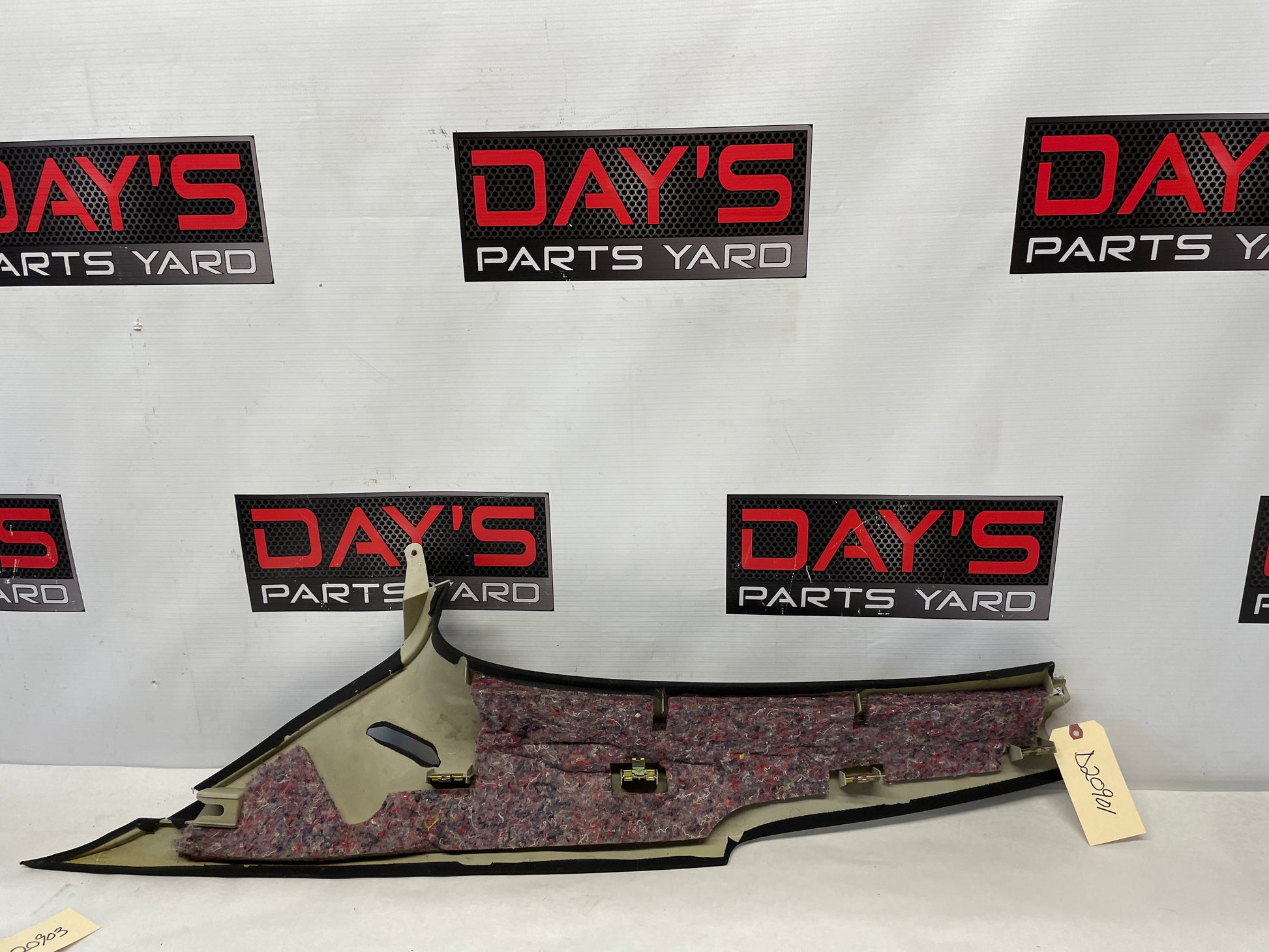 2006 Pontiac GTO LH Driver Rear C Pillar Seat Belt Cover Trim Panel OEM - Day's Parts Yard