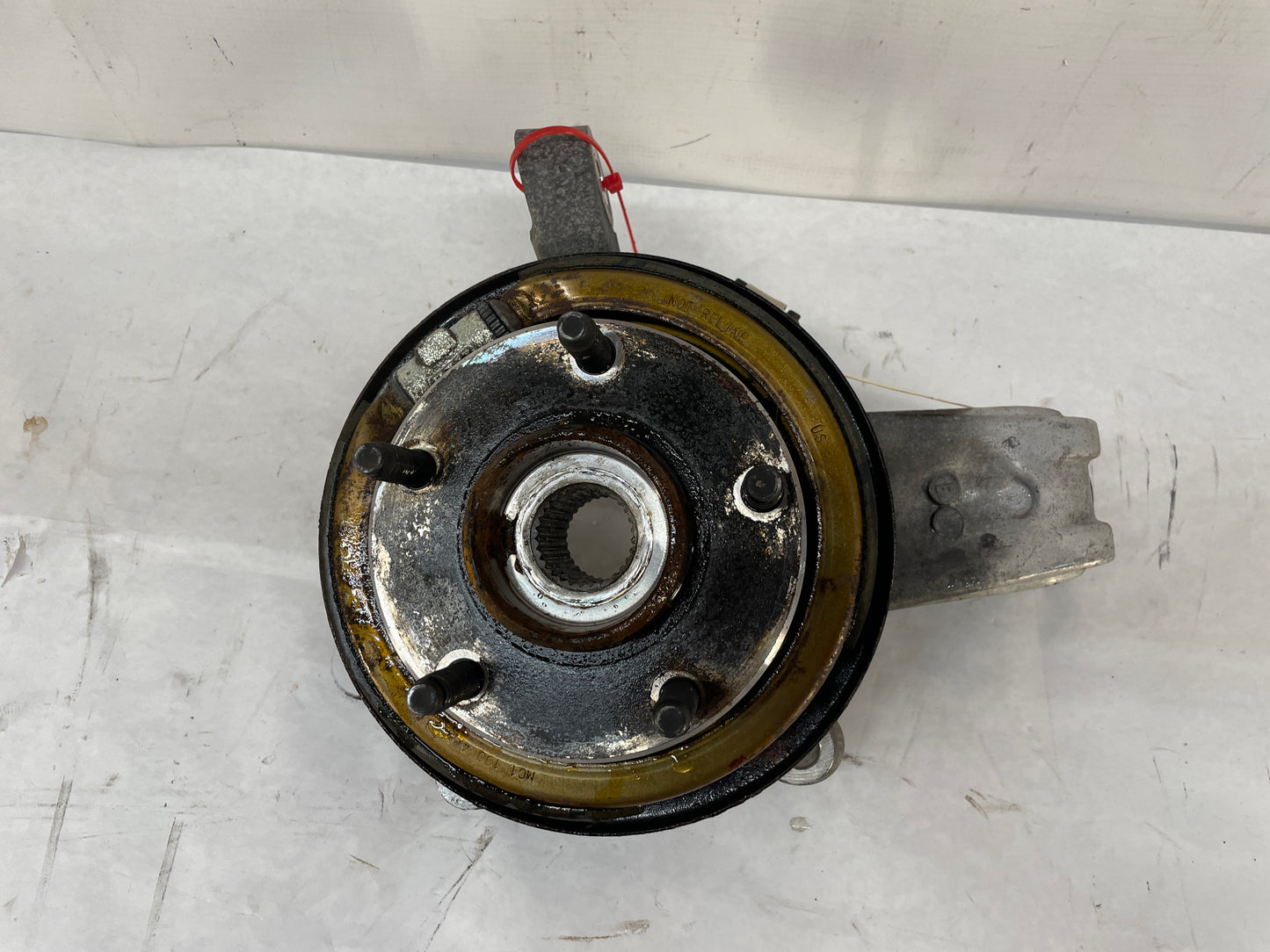 2008 Chevy C6 Corvette RH Passenger Rear Suspension Spindle Knuckle Hub Wheel Bearing OEM