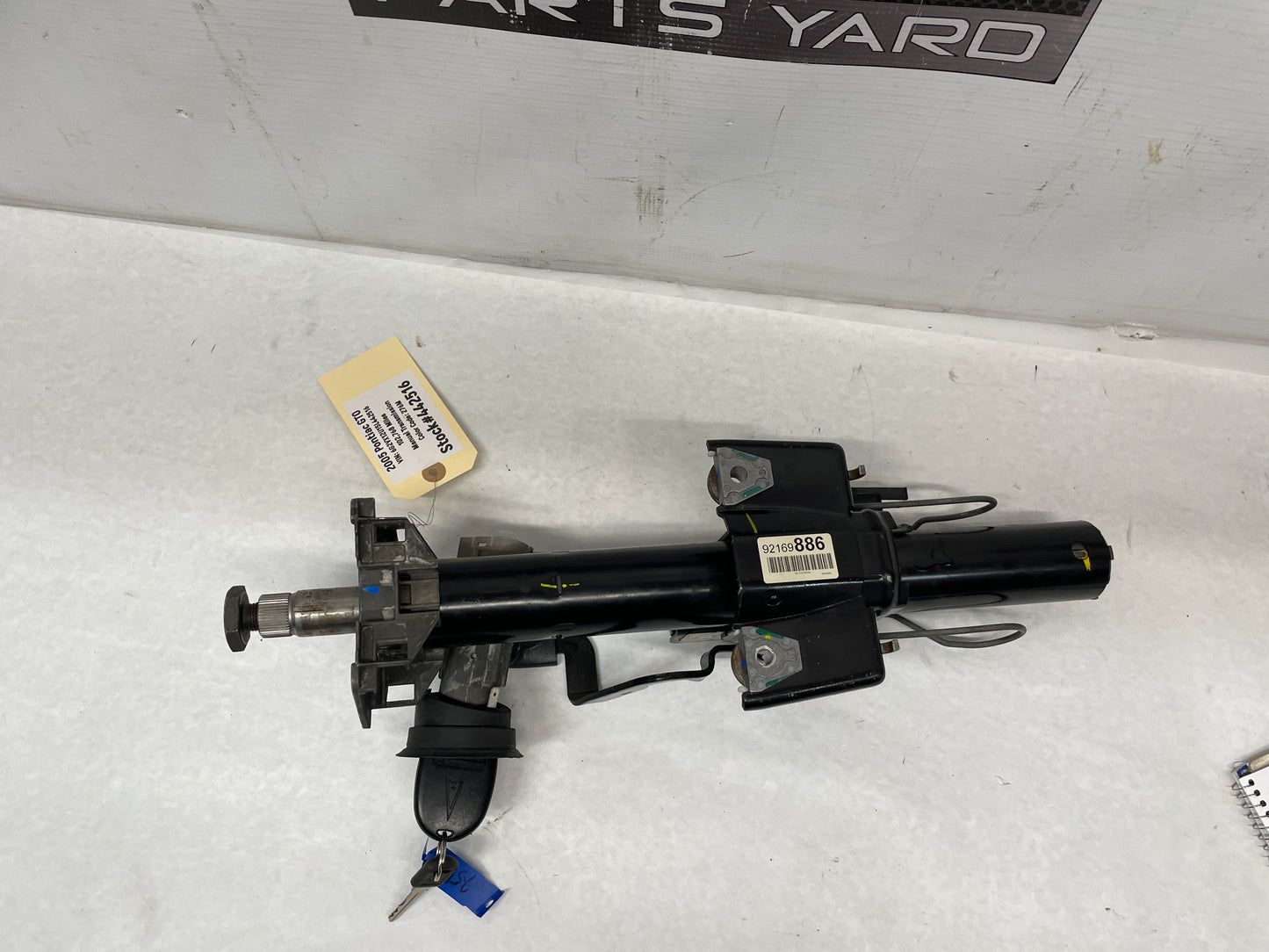 2005 Pontiac GTO Steering Column w/ Key OEM - Day's Parts Yard