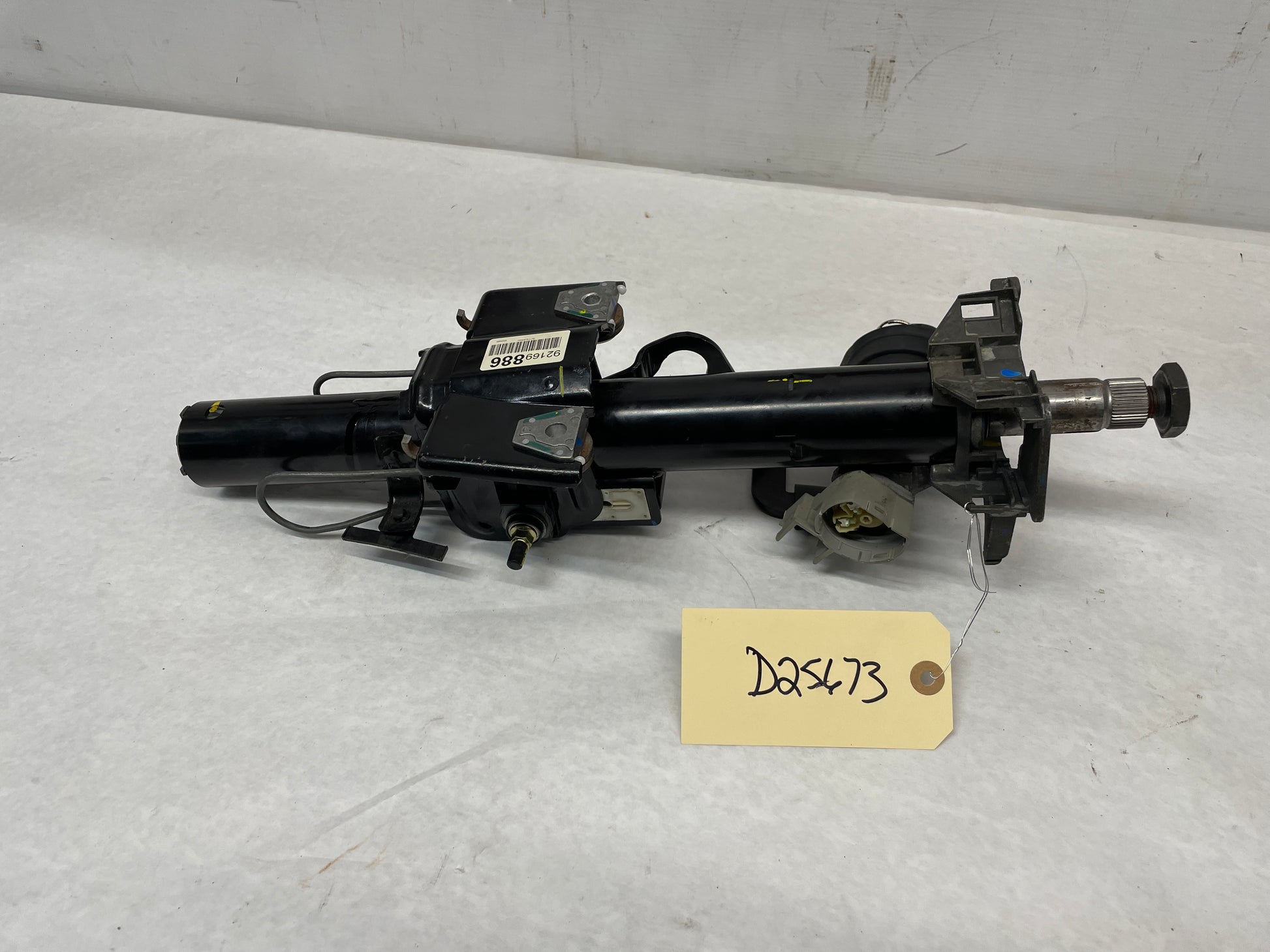 2005 Pontiac GTO Steering Column w/ Key OEM - Day's Parts Yard