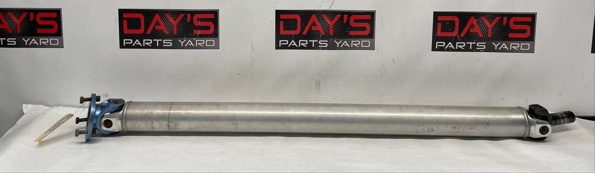 2005 Pontiac GTO Solid One Piece Drive Shaft Driveshaft - Day's Parts Yard