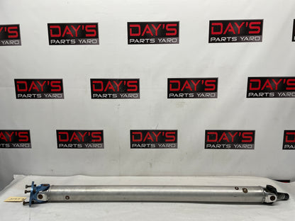2005 Pontiac GTO Solid One Piece Drive Shaft Driveshaft - Day's Parts Yard