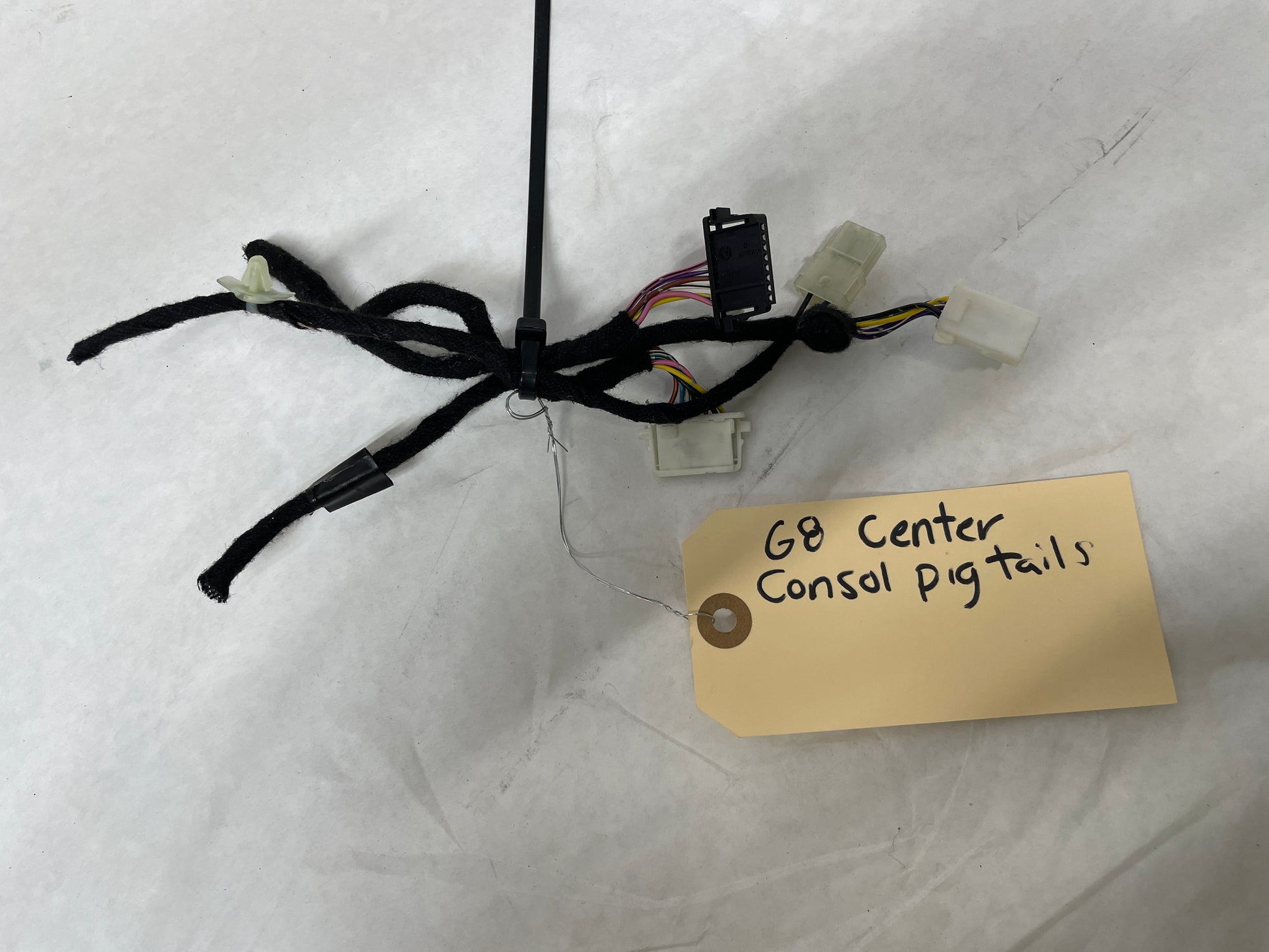 2009 Pontiac G8 Center Console Pig Tails Pigtails OEM - Day's Parts Yard