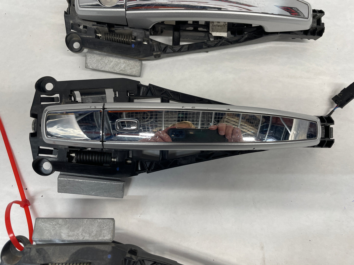 2014 Chevy SS Sedan Exterior Door Handles Set Silver OEM