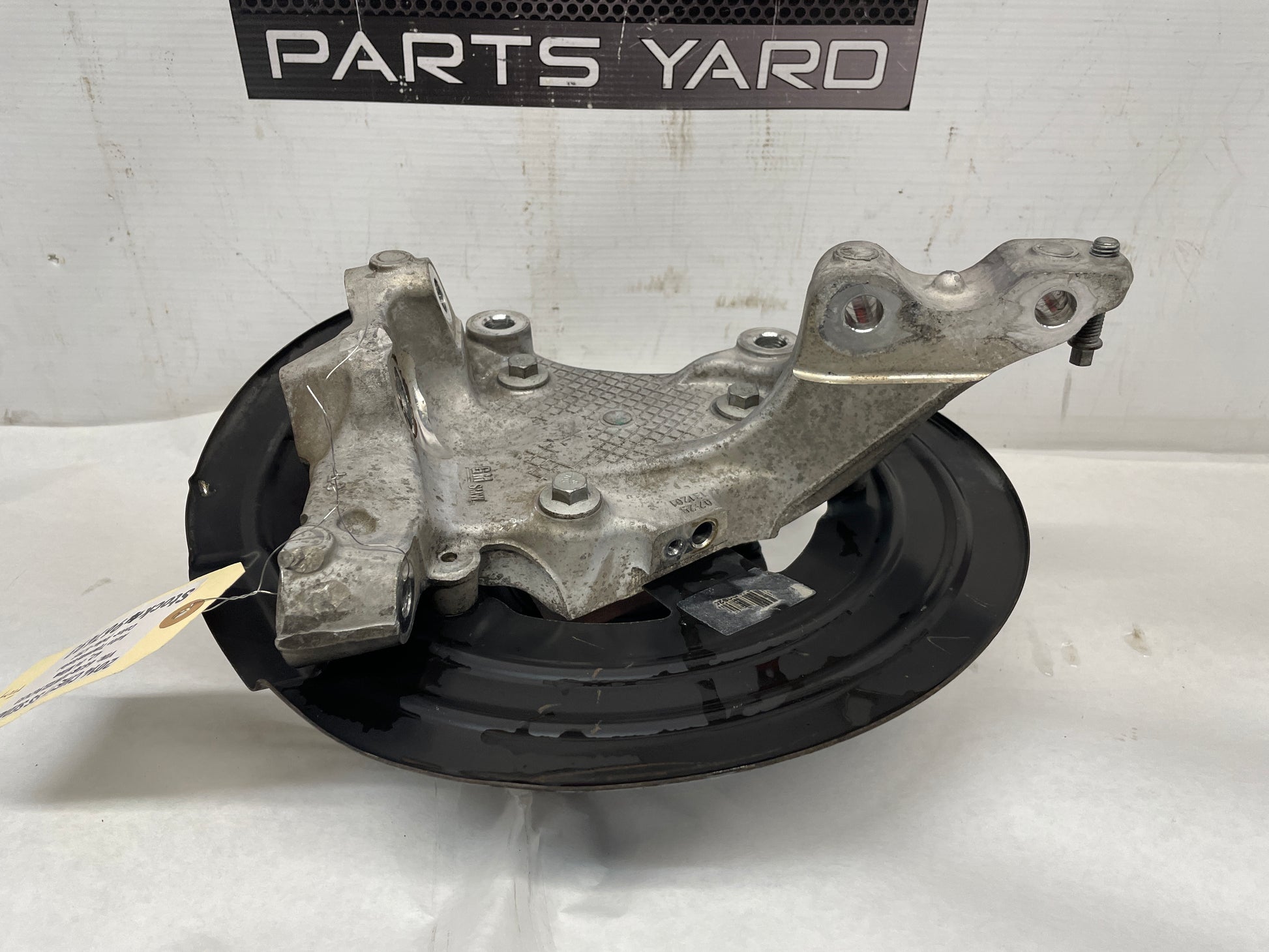 2014 Chevy SS Sedan LH Driver Front Spindle Hub Knuckle Wheel Bearing Assembly OEM - Day's Parts Yard