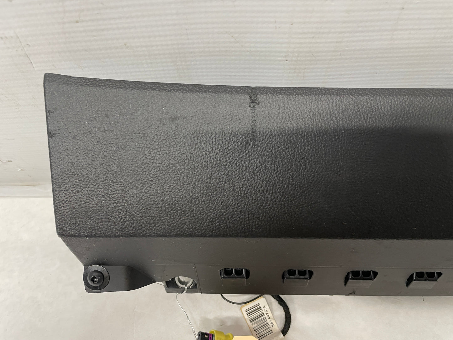 2017 Chevy SS Sedan RH Passenger Lower Knee Dash Airbag Bag OEM