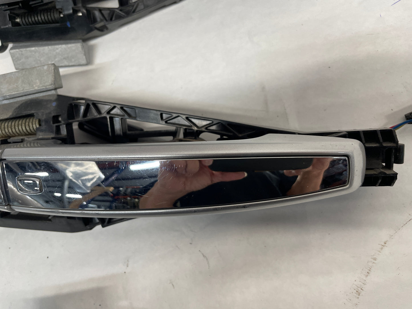 2014 Chevy SS Sedan Exterior Door Handles Set Silver OEM