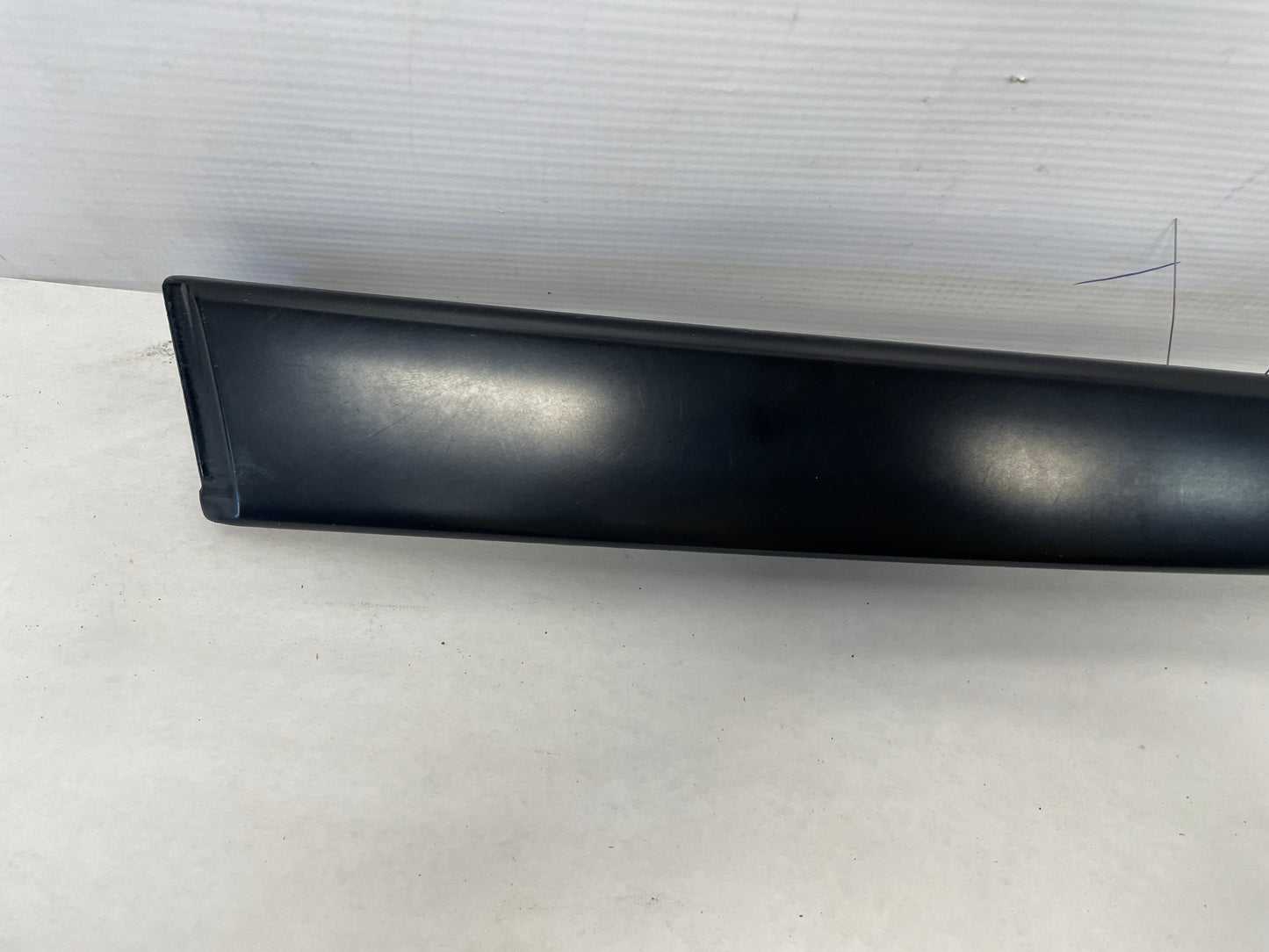 2006 Pontiac GTO LH Driver Exterior B Pillar Window Trim Cover OEM - Day's Parts Yard