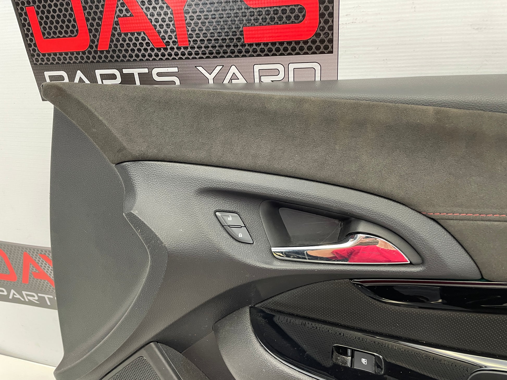 2015 Chevy SS Sedan Front RH Passenger Door Panel OEM - Day's Parts Yard