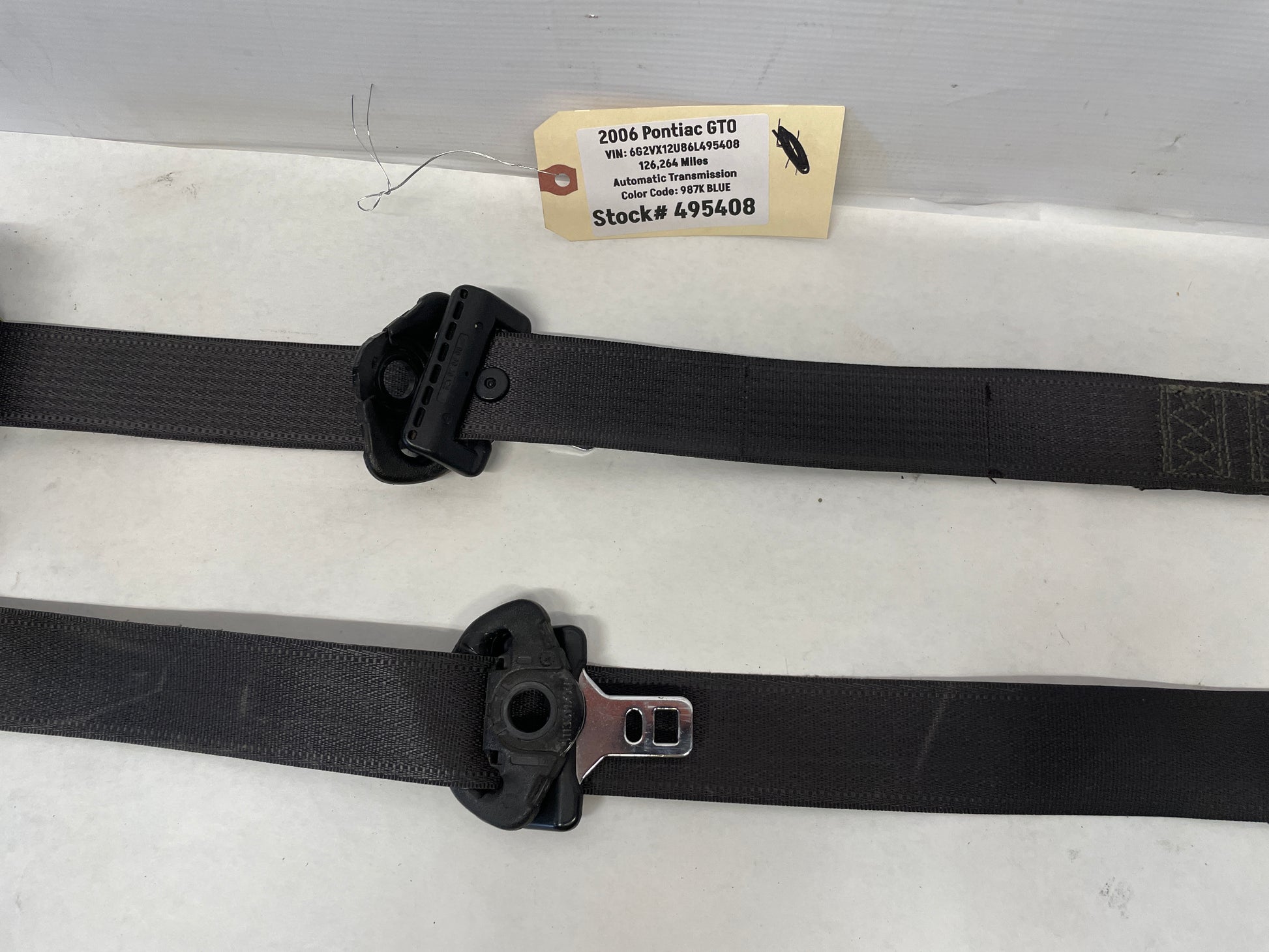 2006 Pontiac GTO LH & RH Front Seat Belts Retractors OEM - Day's Parts Yard