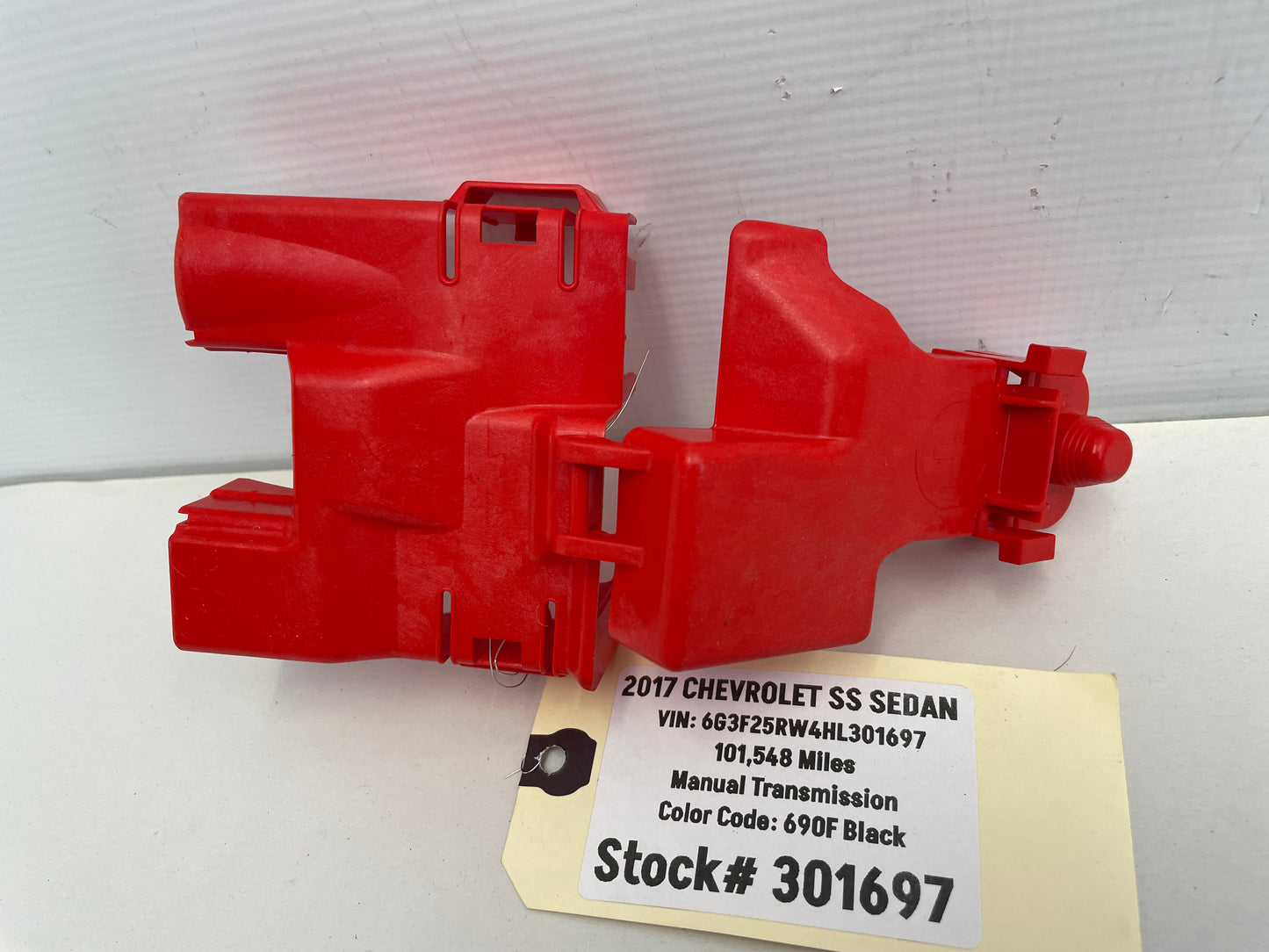 2017 Chevy SS Sedan Positive Battery Electric Fuse Relay Box CoverOEM