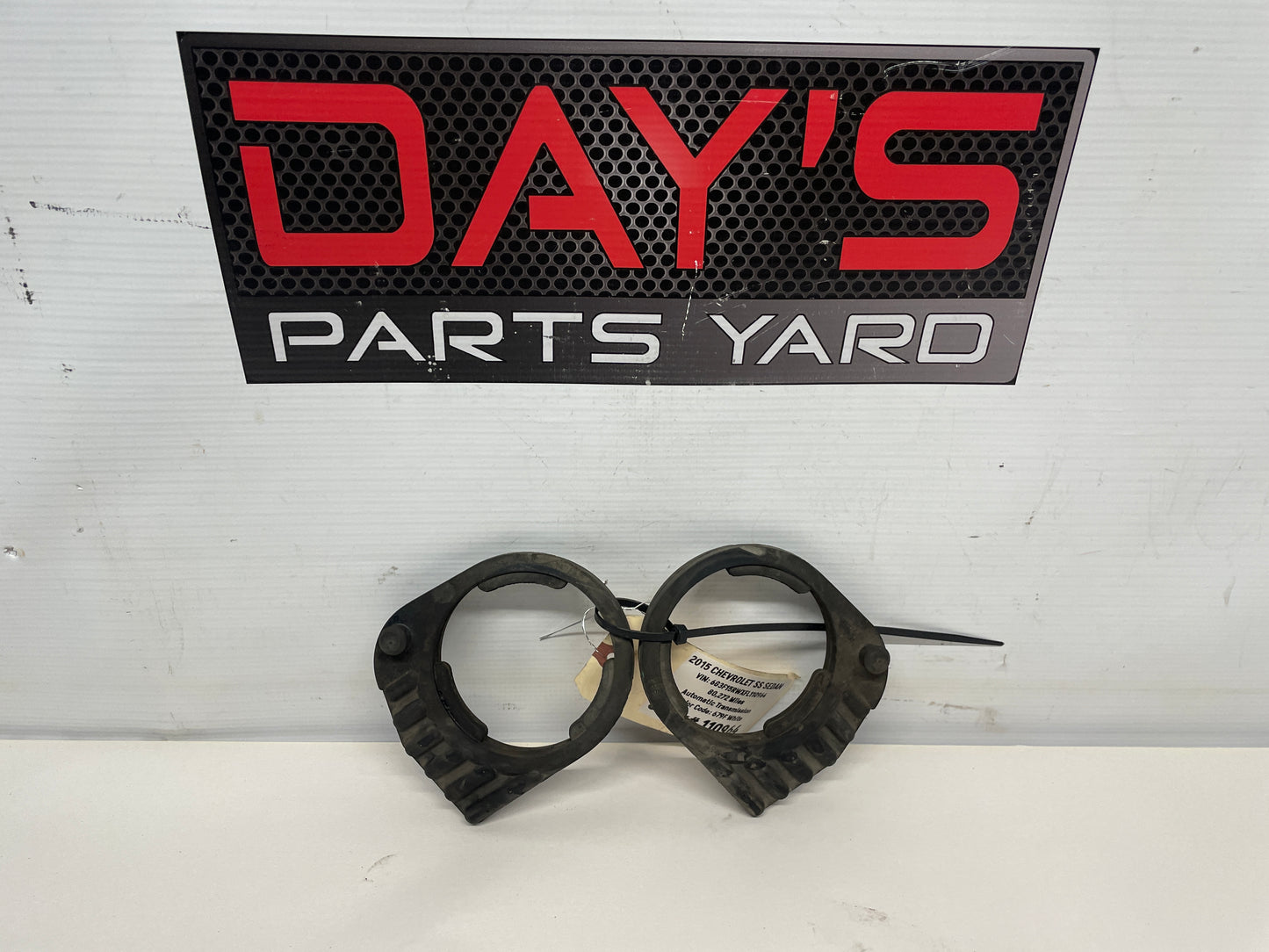 2015 Chevy SS Sedan Rear Cradle Rubber Isolators OEM - Day's Parts Yard