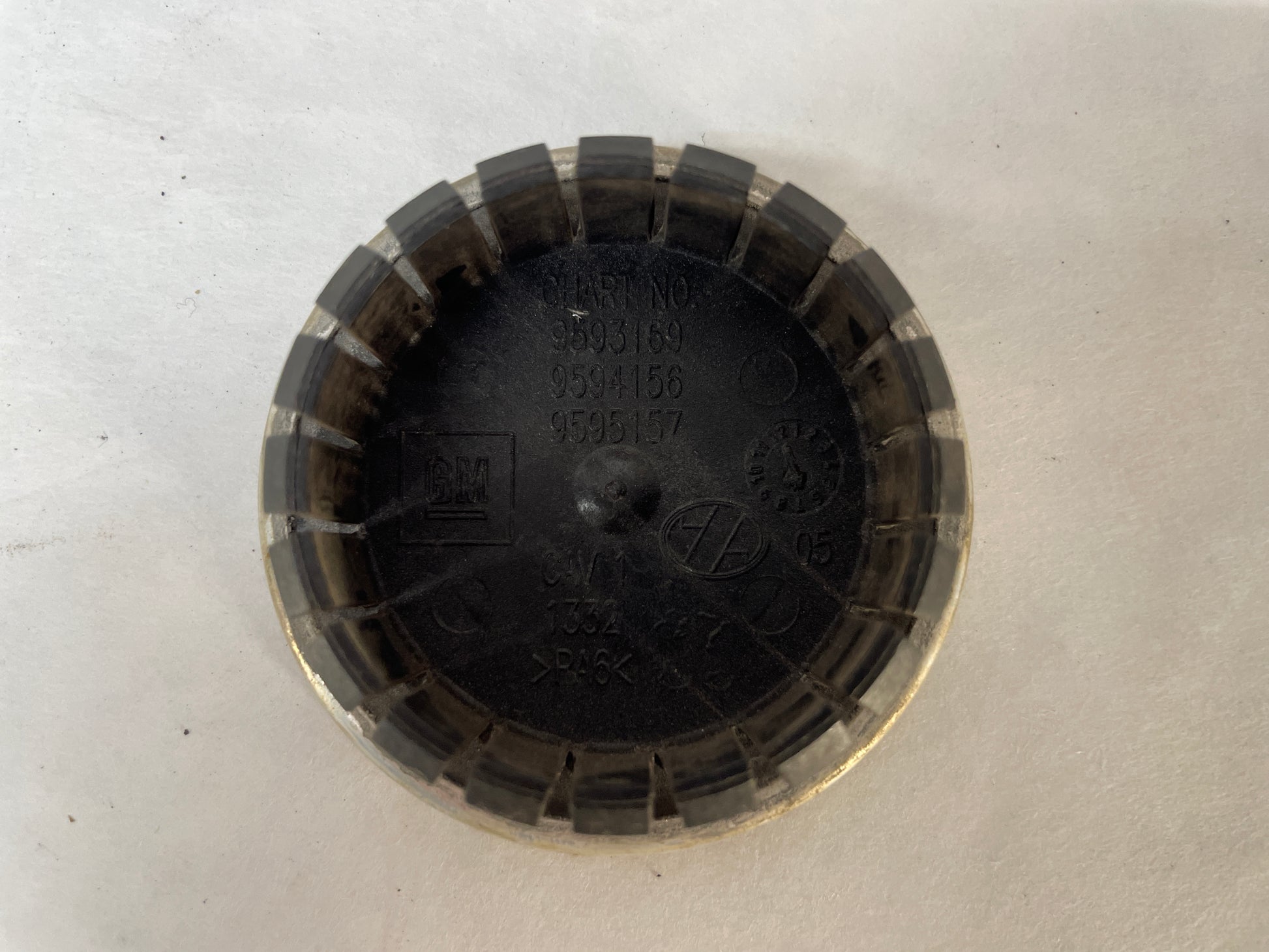 2009 Pontiac G8 Bonneville Vibe Center Wheel Caps Set OEM - Day's Parts Yard