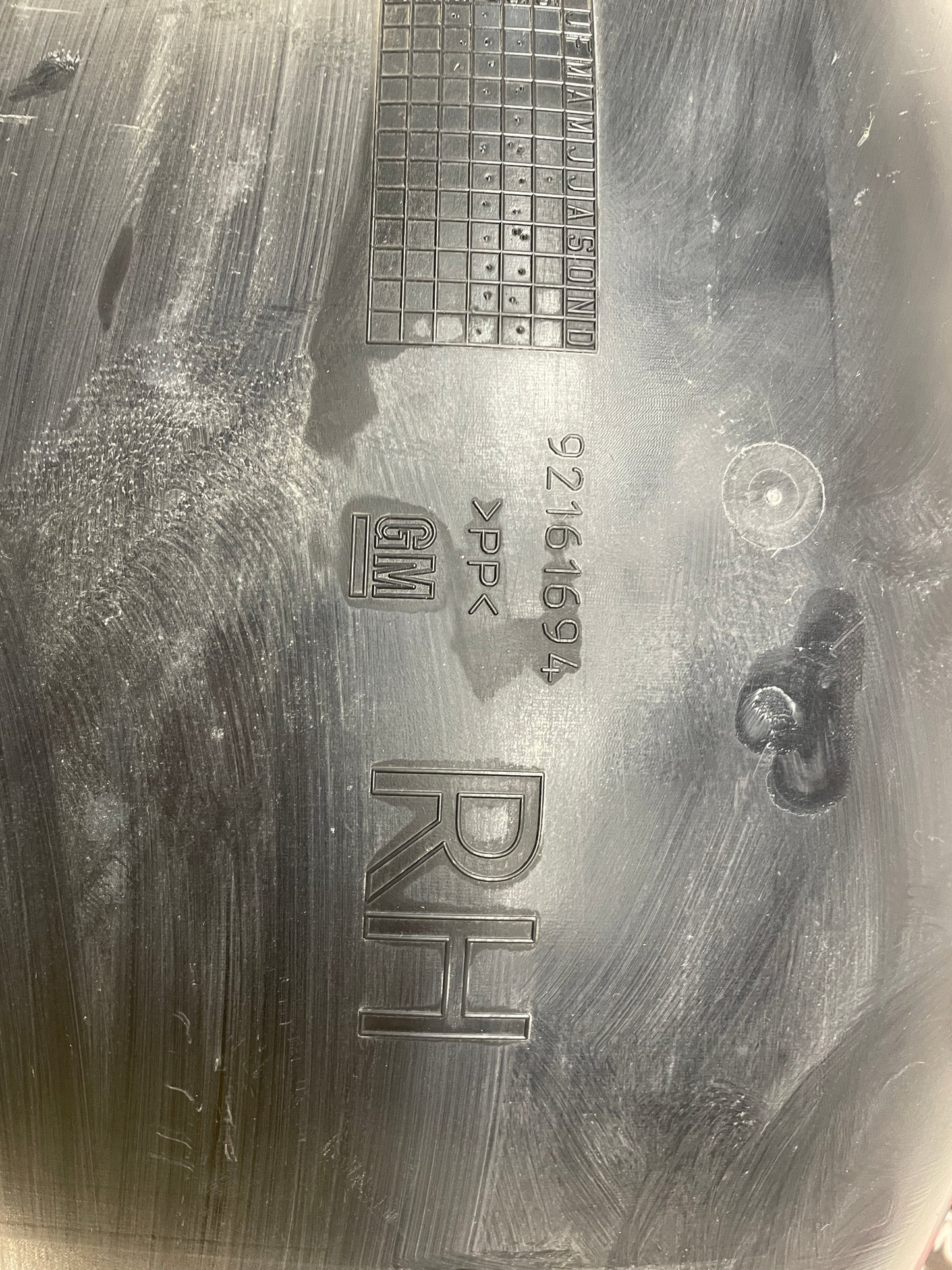 2009 Pontiac G8 GT RH Passenger Rear Fender Wheelhouse Well Liner OEM