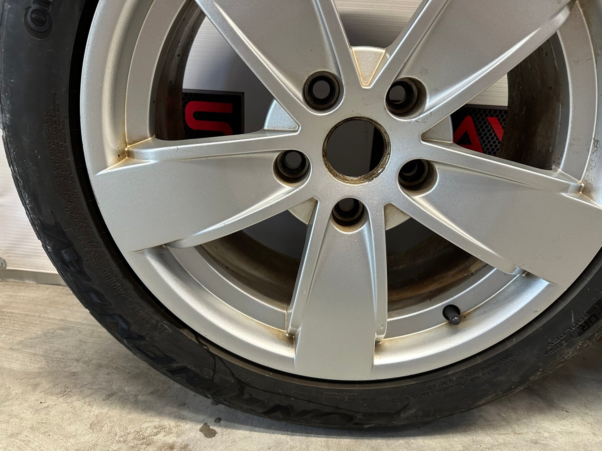 2006 Pontiac GTO Factory Wheels and Tires Fronts and Rears 245/45R17 OEM - Day's Parts Yard