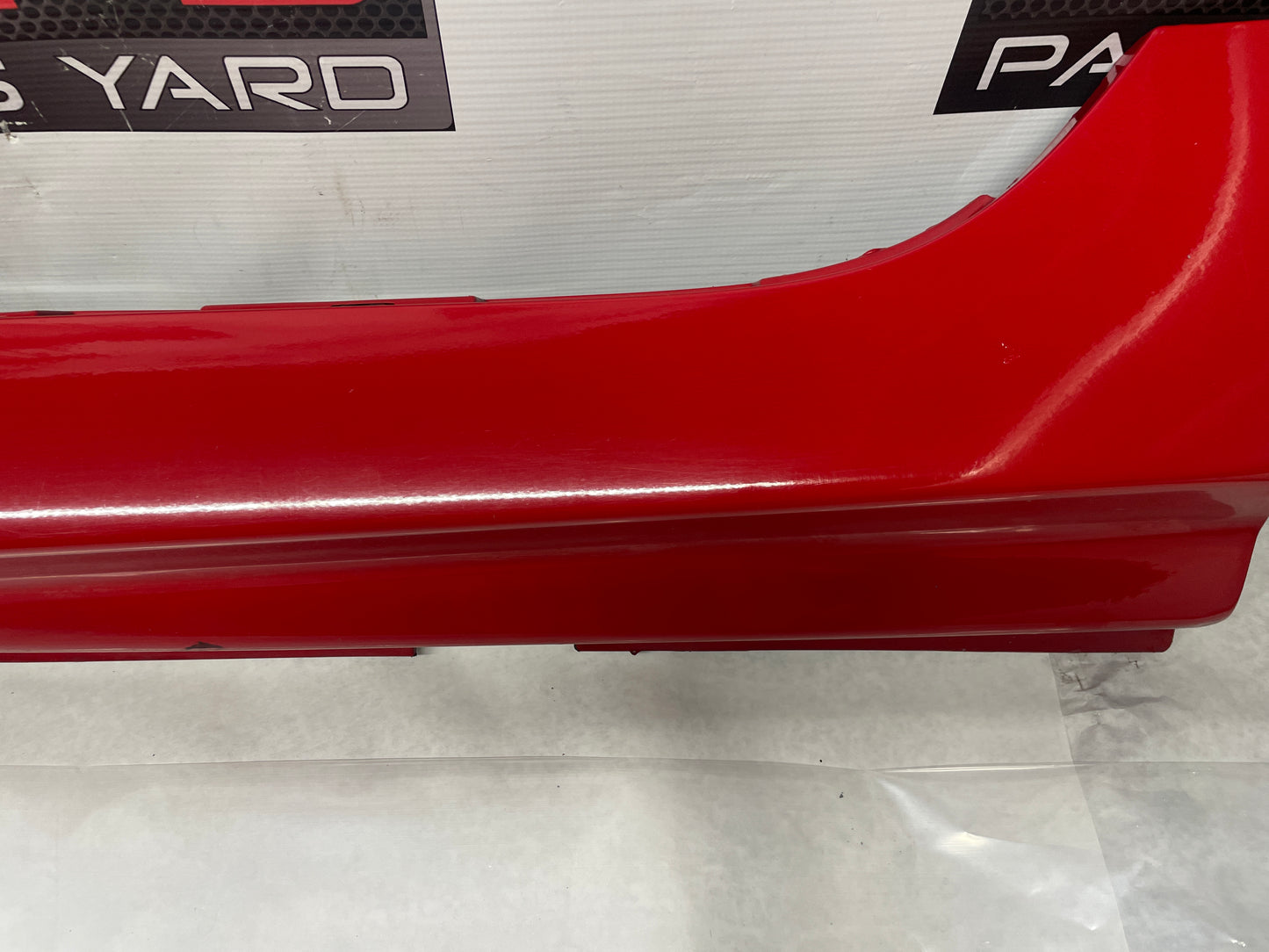 2009 Pontiac G8 GT LH Driver Rocker Molding Side Skirt Panel Red OEM