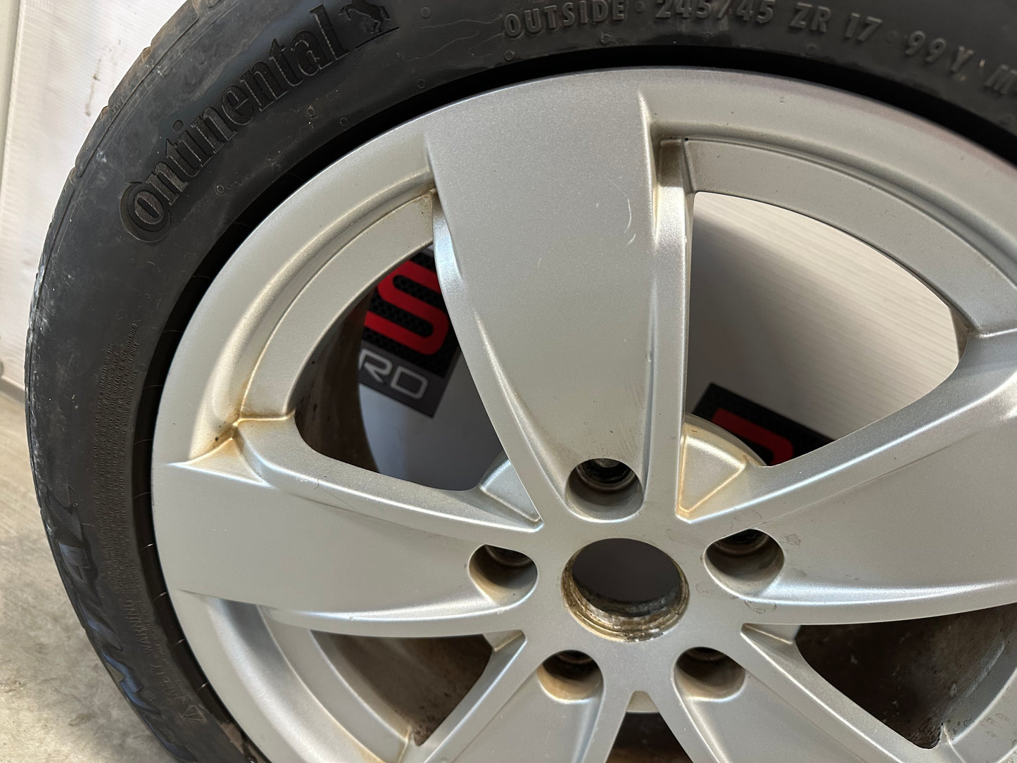 2006 Pontiac GTO Factory Wheels and Tires Fronts and Rears 245/45R17 OEM - Day's Parts Yard