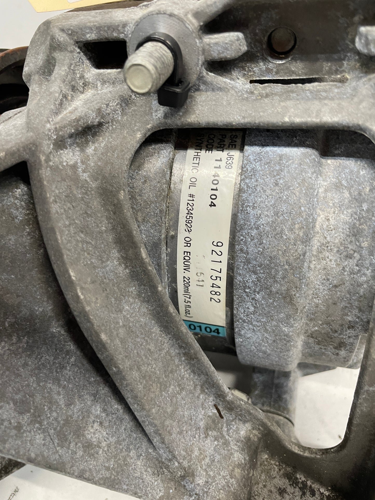 2005 Pontiac GTO AC Air Conditioner Compressor w/ Bracket OEM - Day's Parts Yard
