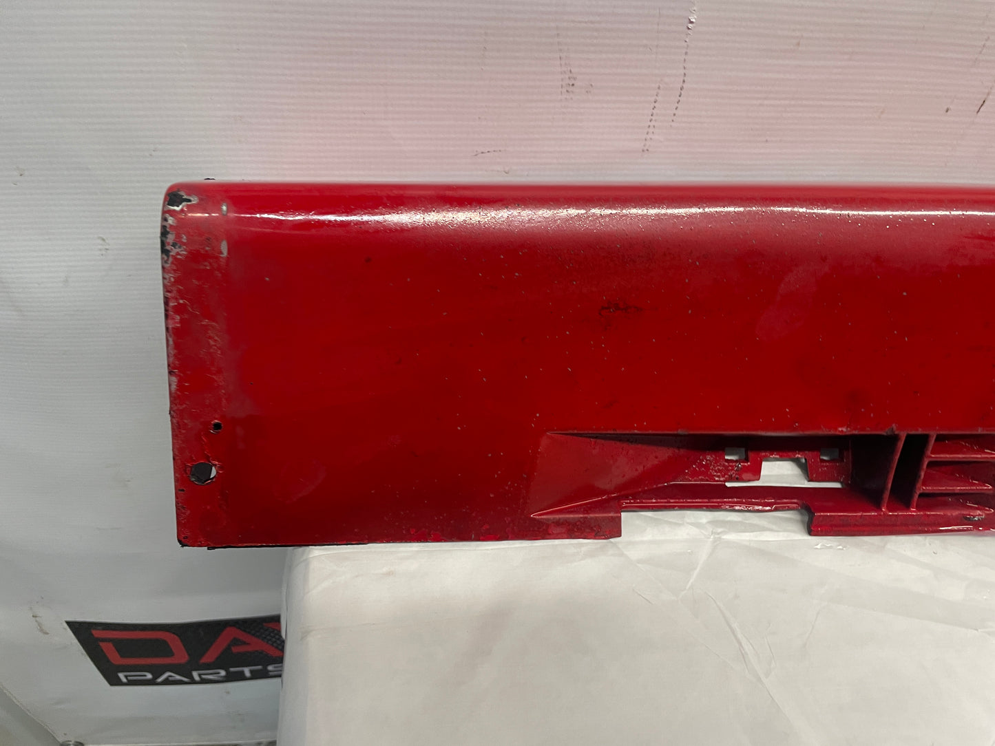 2009 Pontiac G8 GT LH Driver Rocker Molding Side Skirt Panel Red OEM