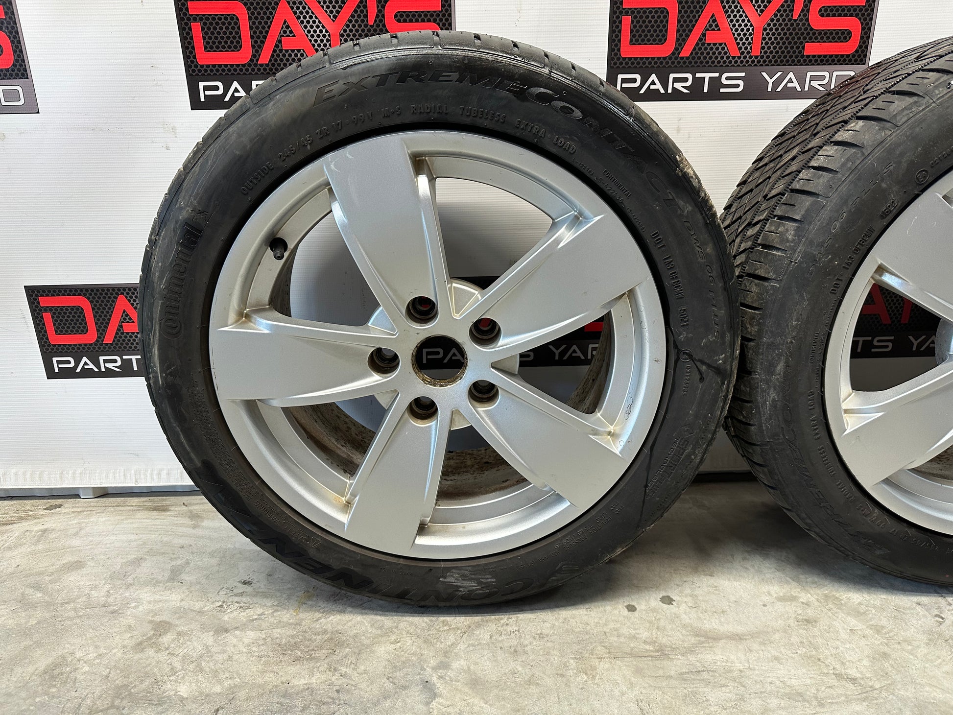 2006 Pontiac GTO Factory Wheels and Tires Fronts and Rears 245/45R17 OEM - Day's Parts Yard