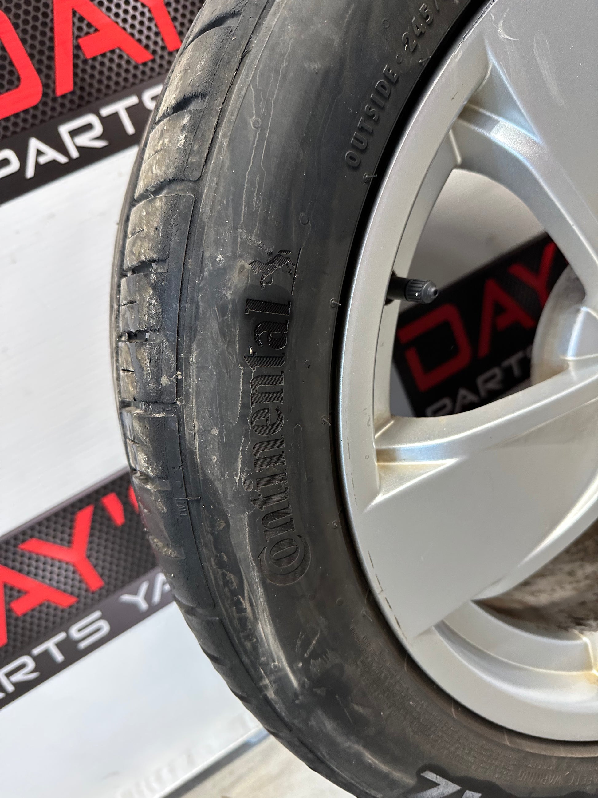 2006 Pontiac GTO Factory Wheels and Tires Fronts and Rears 245/45R17 OEM - Day's Parts Yard