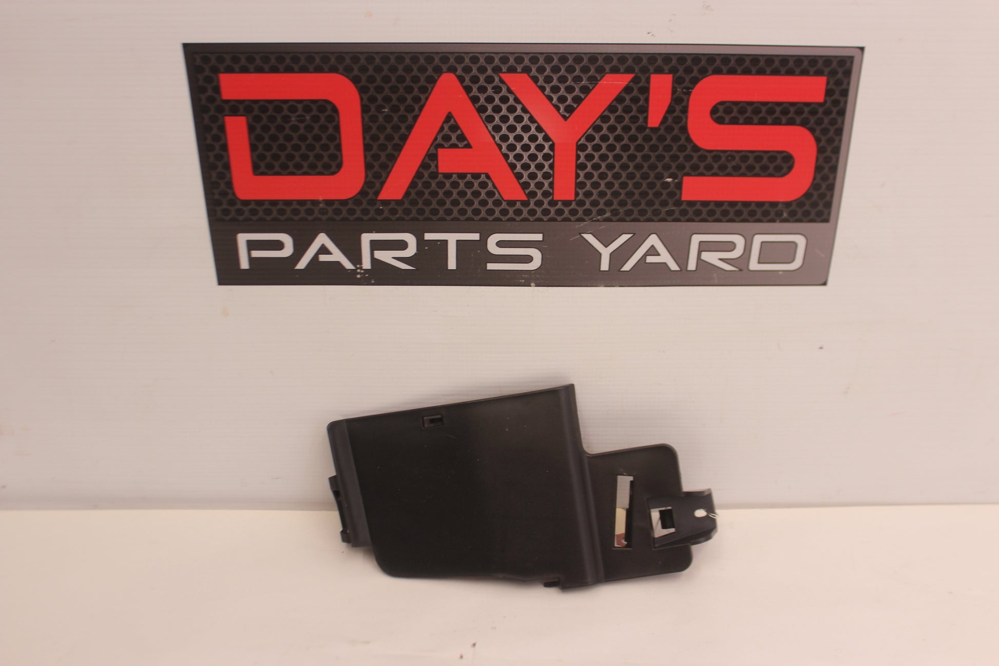 2016 Cadillac ATS-V Front RH Passenger Under Dash Cover OEM - Day's Parts Yard