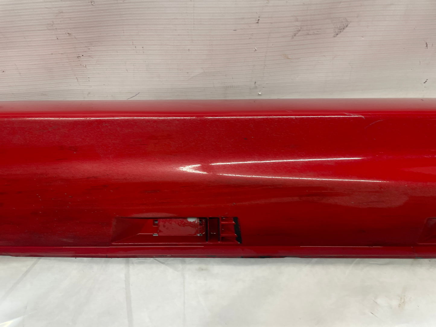 2009 Pontiac G8 GT LH Driver Rocker Molding Side Skirt Panel Red OEM