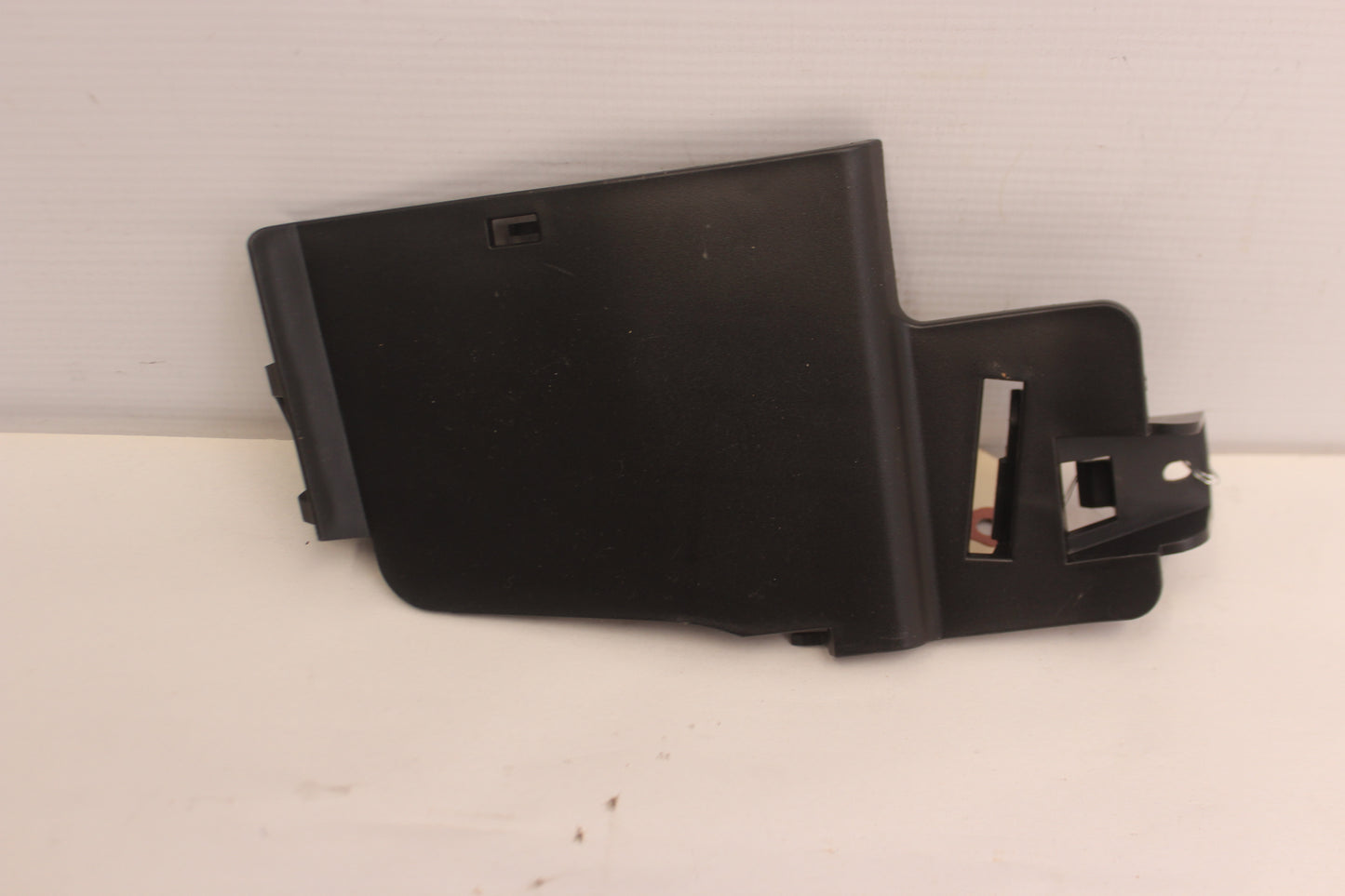 2016 Cadillac ATS-V Front RH Passenger Under Dash Cover OEM - Day's Parts Yard