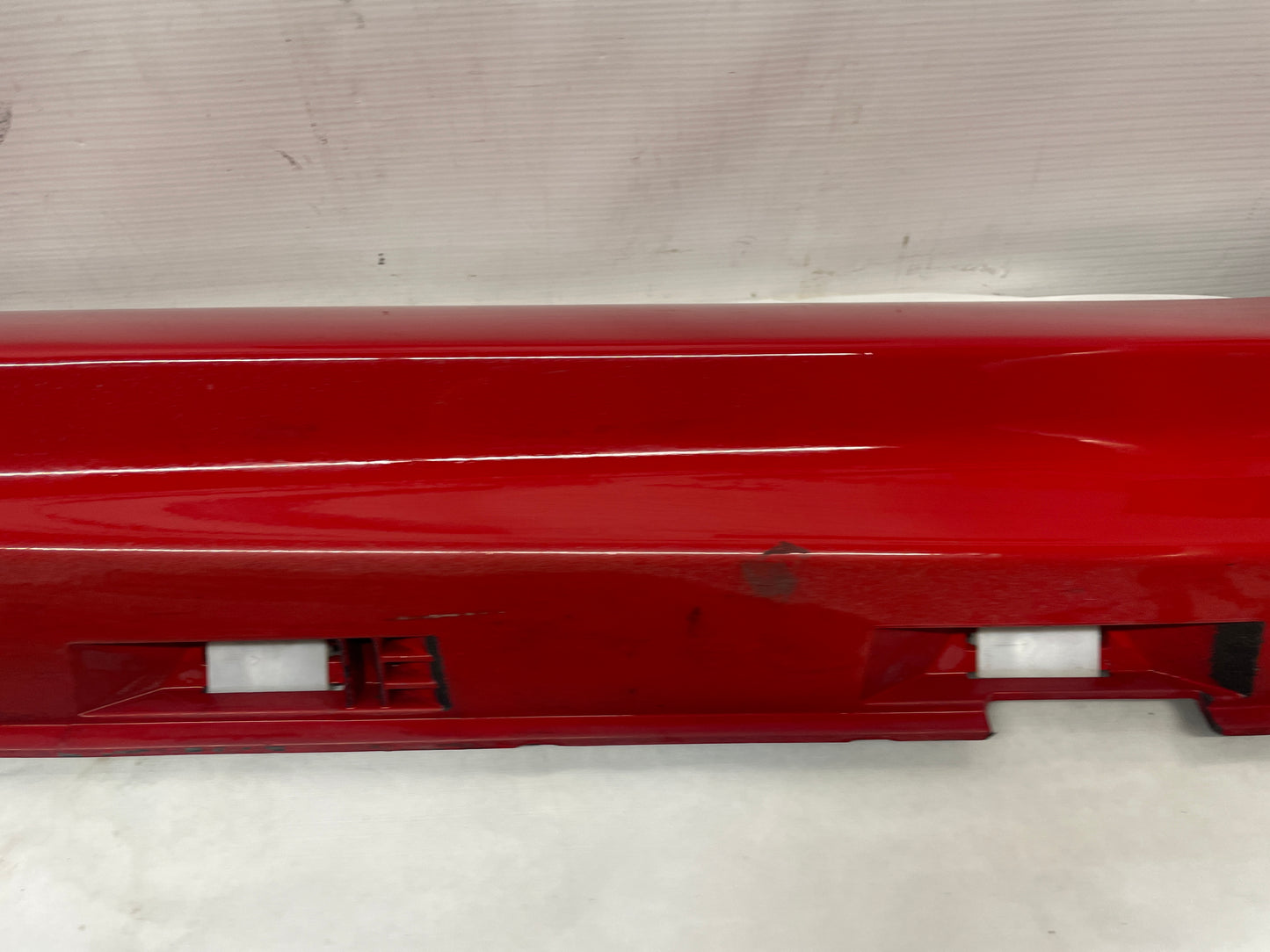 2009 Pontiac G8 GT LH Driver Rocker Molding Side Skirt Panel Red OEM