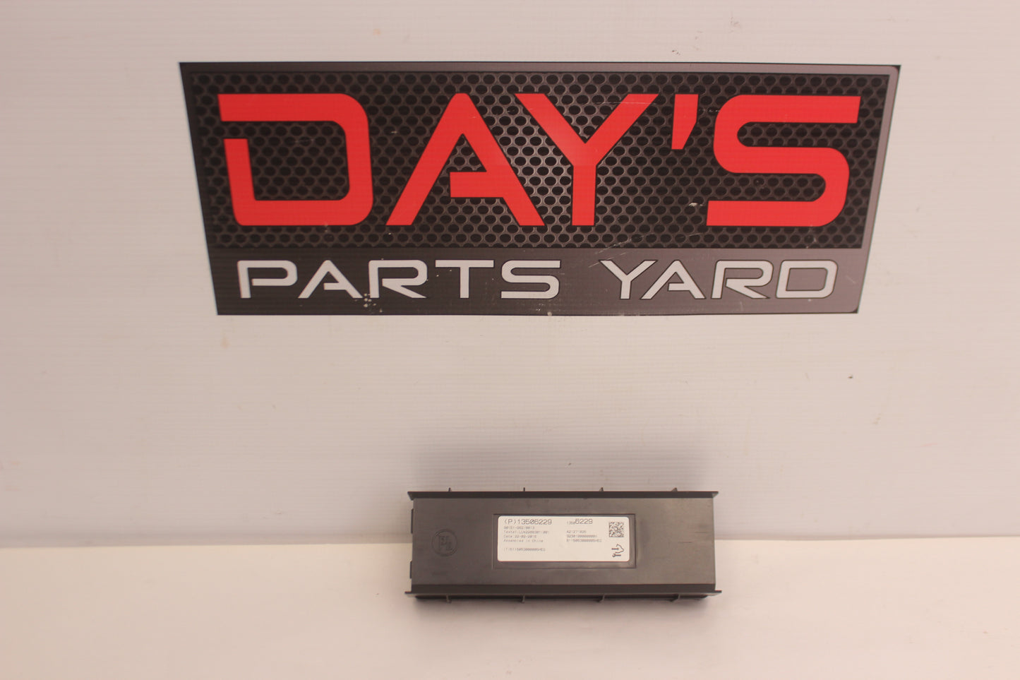 2016 Cadillac ATS-V HVAC Heater Temperature Control Switch Module OEM - Day's Parts Yard