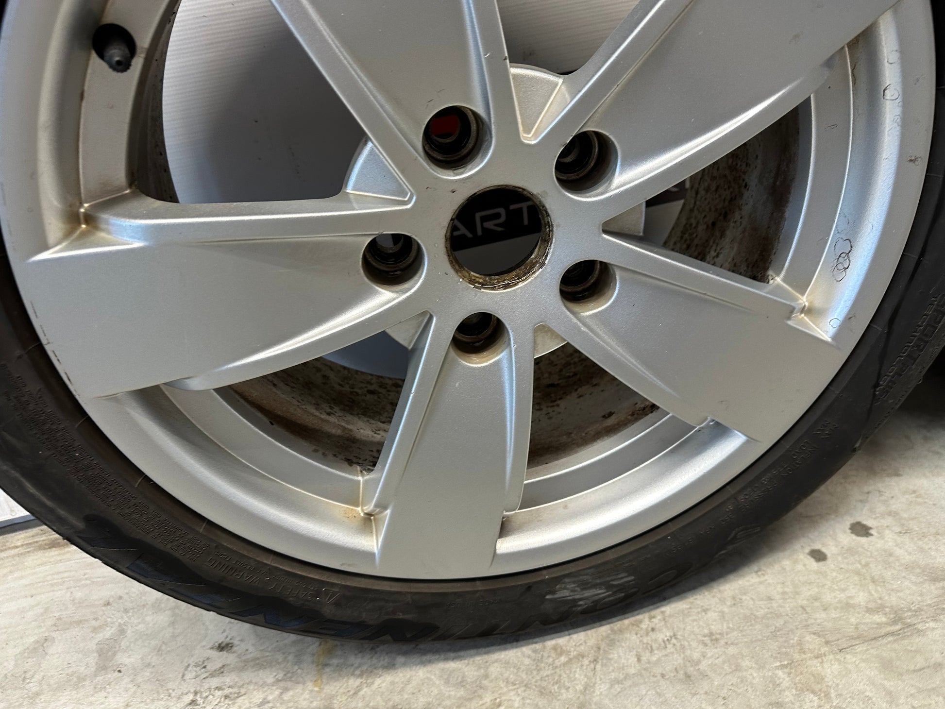 2006 Pontiac GTO Factory Wheels and Tires Fronts and Rears 245/45R17 OEM - Day's Parts Yard