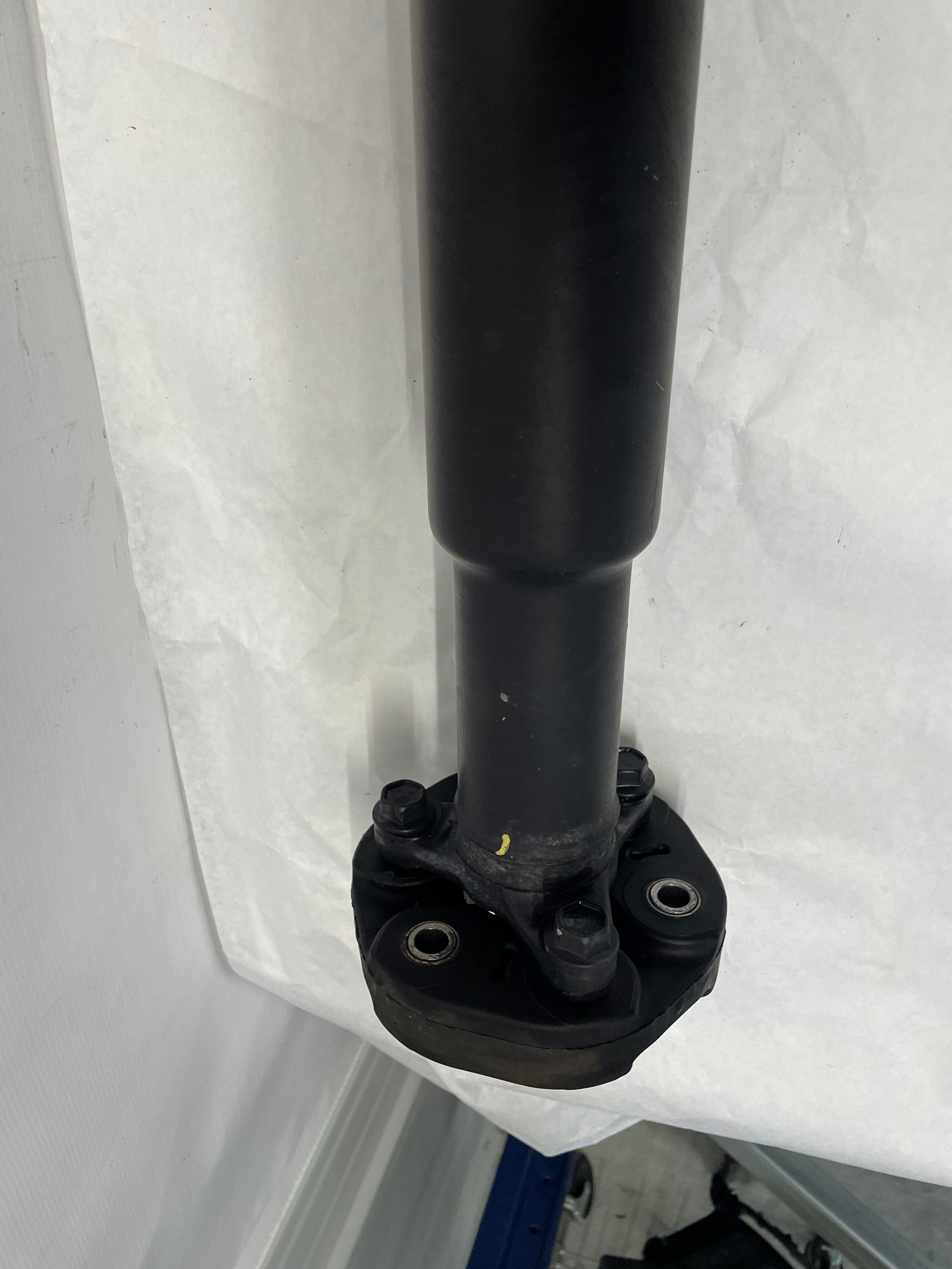 2014 Chevy SS Sedan Drive Shaft Driveshaft Propeller Shaft OEM - Day's Parts Yard