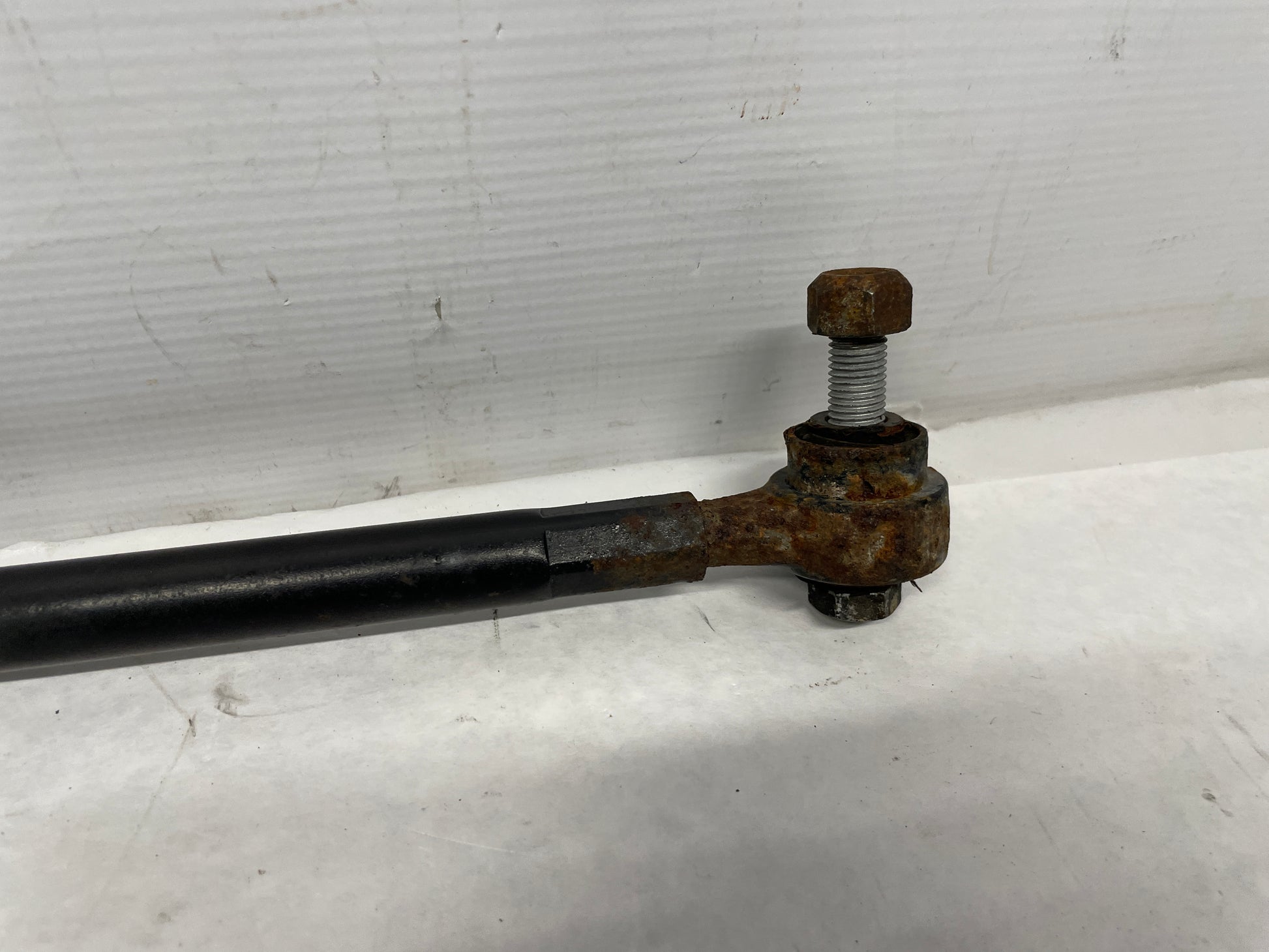 2005 Pontiac GTO LH Driver Rear Suspension Adjustment Tie Rod Assembly OEM - Day's Parts Yard