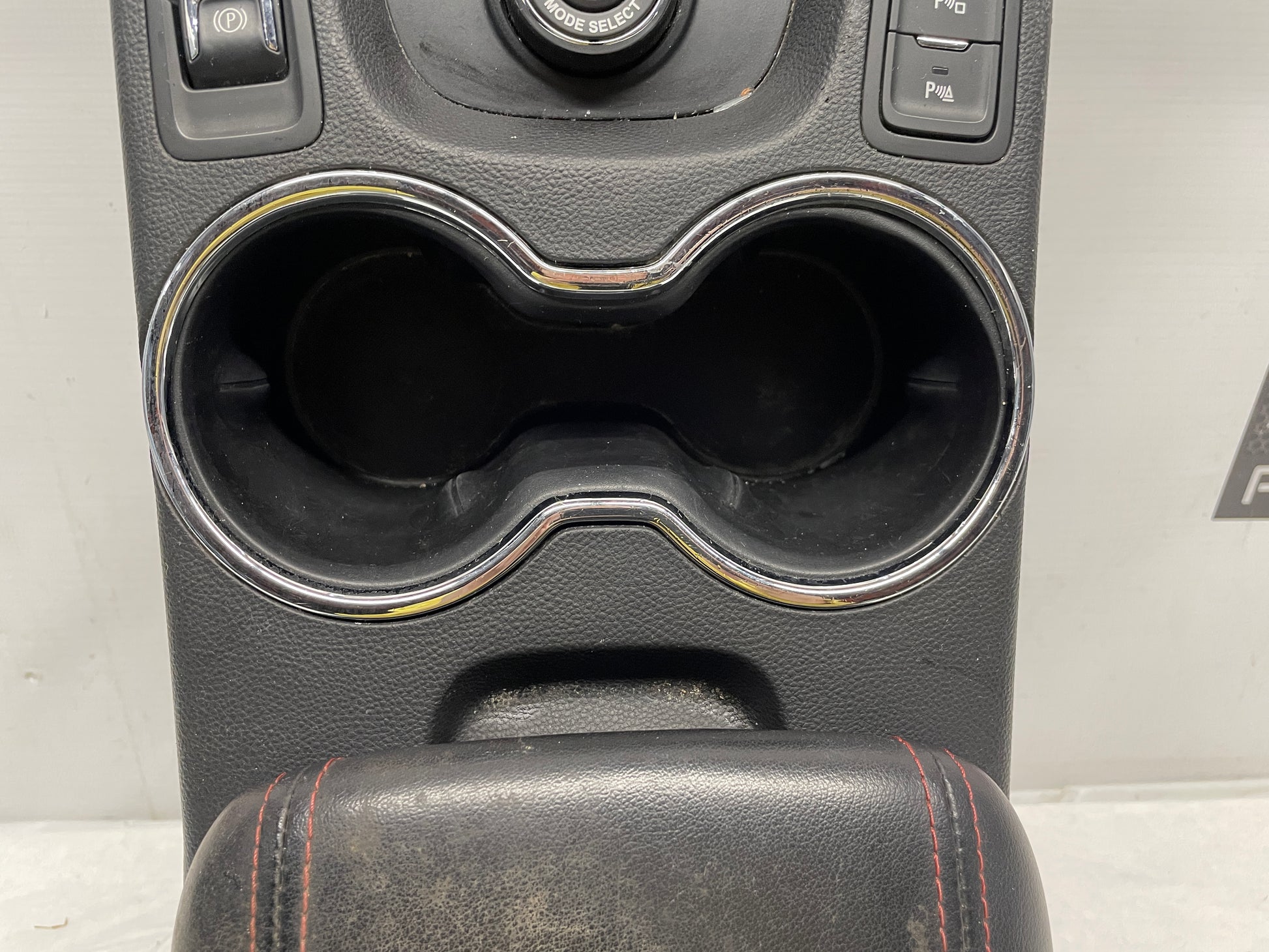 2017 Chevy SS Sedan Complete Center Console Armrest OEM - Day's Parts Yard