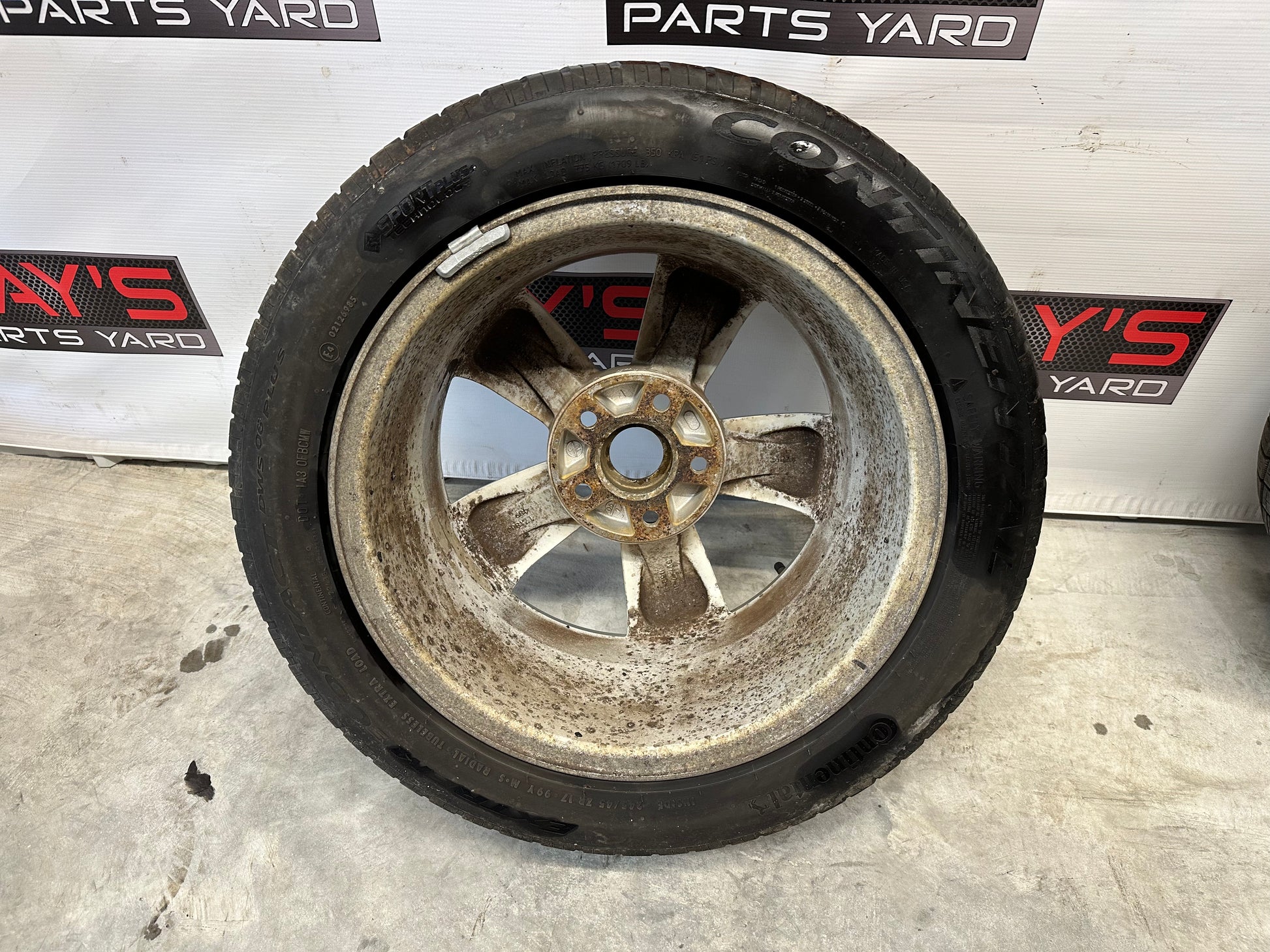 2006 Pontiac GTO Factory Wheels and Tires Fronts and Rears 245/45R17 OEM - Day's Parts Yard