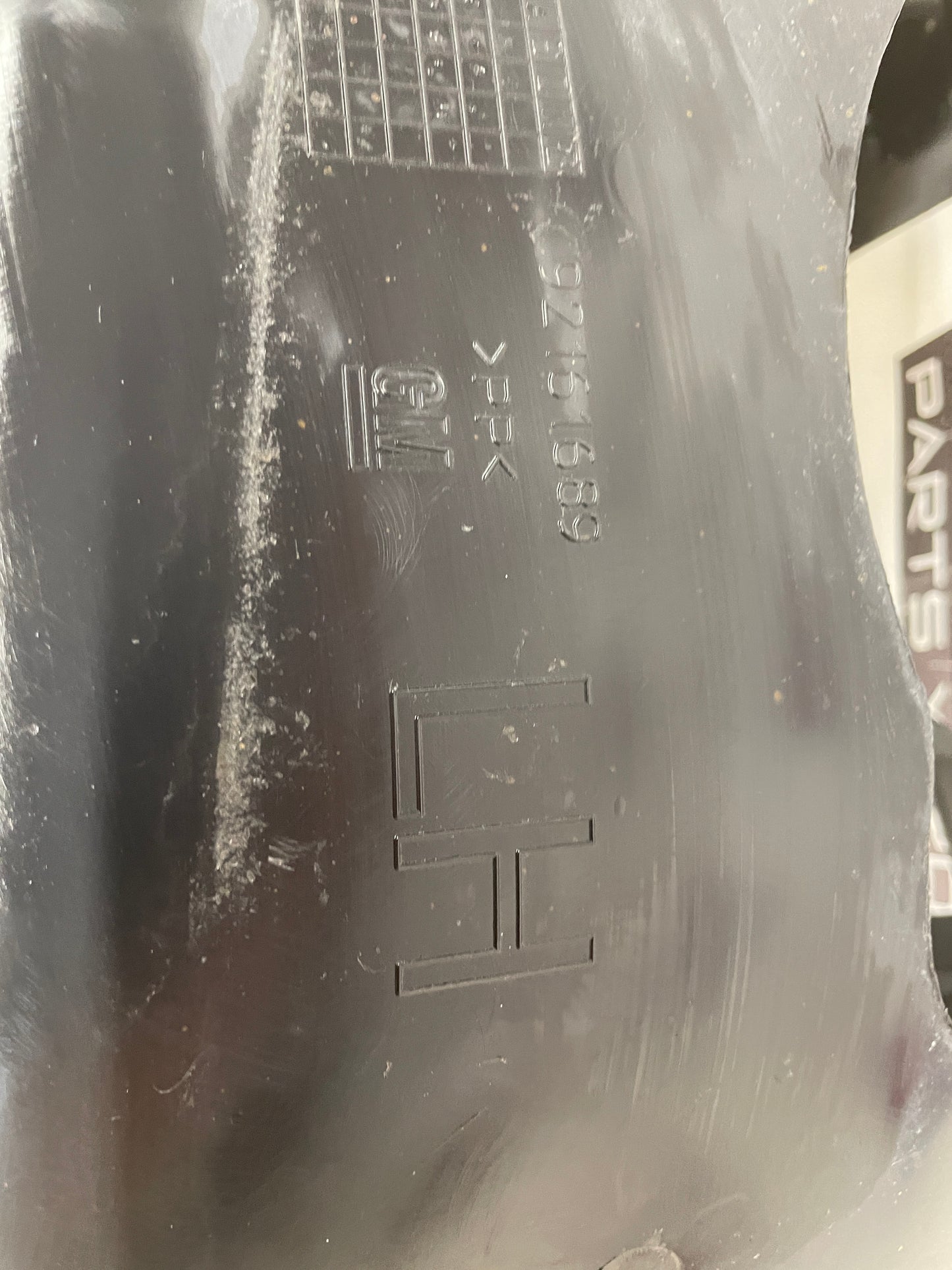 2009 Pontiac G8 GT LH Driver Front Fender Wheel Well Liner House OEM - Day's Parts Yard