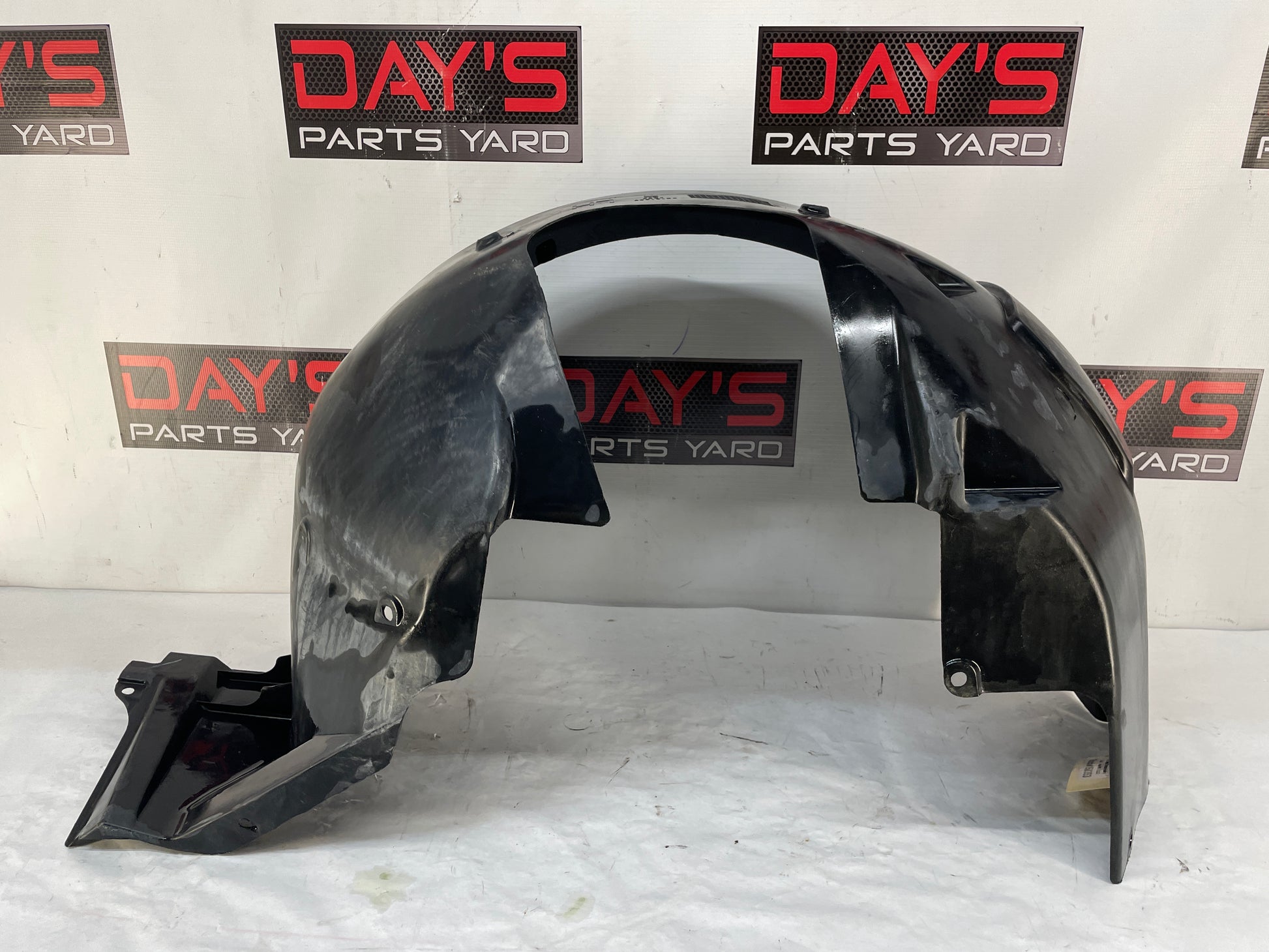 2009 Pontiac G8 GT LH Driver Front Fender Wheel Well Liner House OEM - Day's Parts Yard