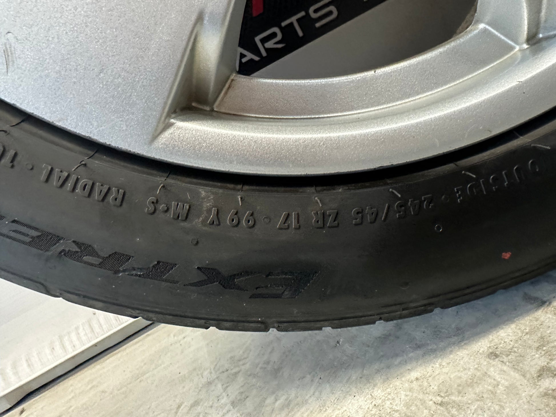 2006 Pontiac GTO Factory Wheels and Tires Fronts and Rears 245/45R17 OEM - Day's Parts Yard