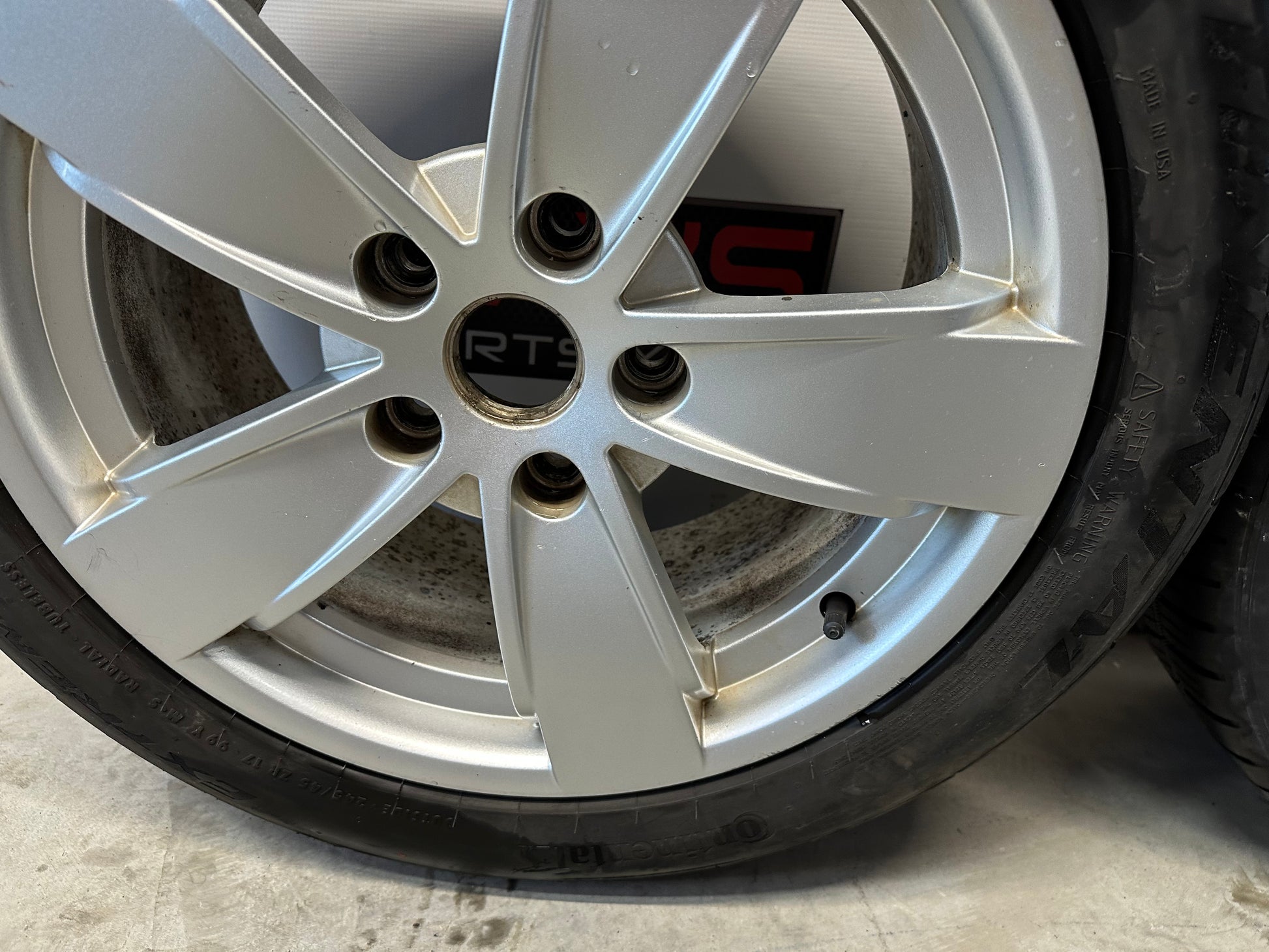 2006 Pontiac GTO Factory Wheels and Tires Fronts and Rears 245/45R17 OEM - Day's Parts Yard