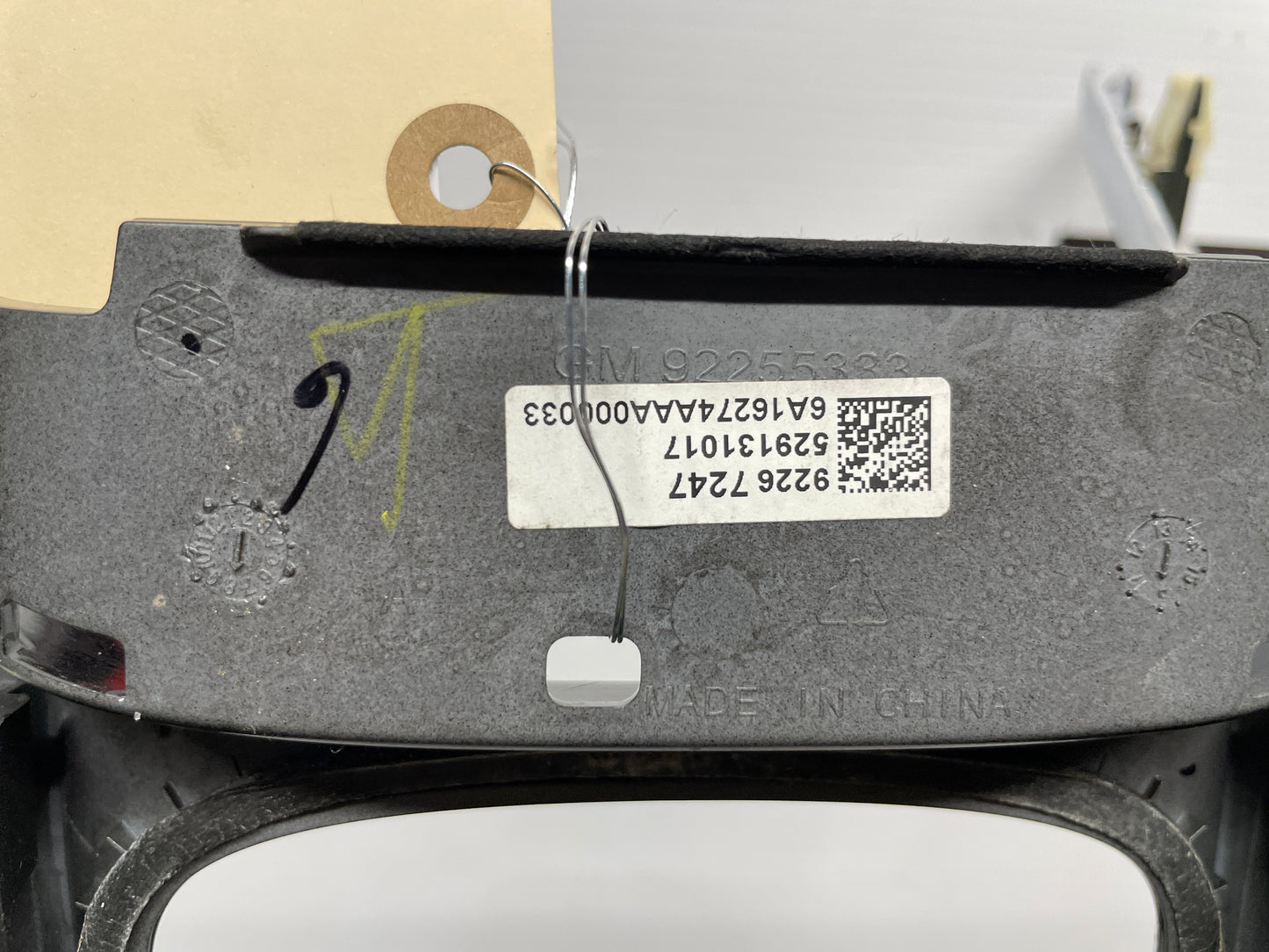 2017 Chevy SS Sedan Complete Center Console Armrest OEM - Day's Parts Yard