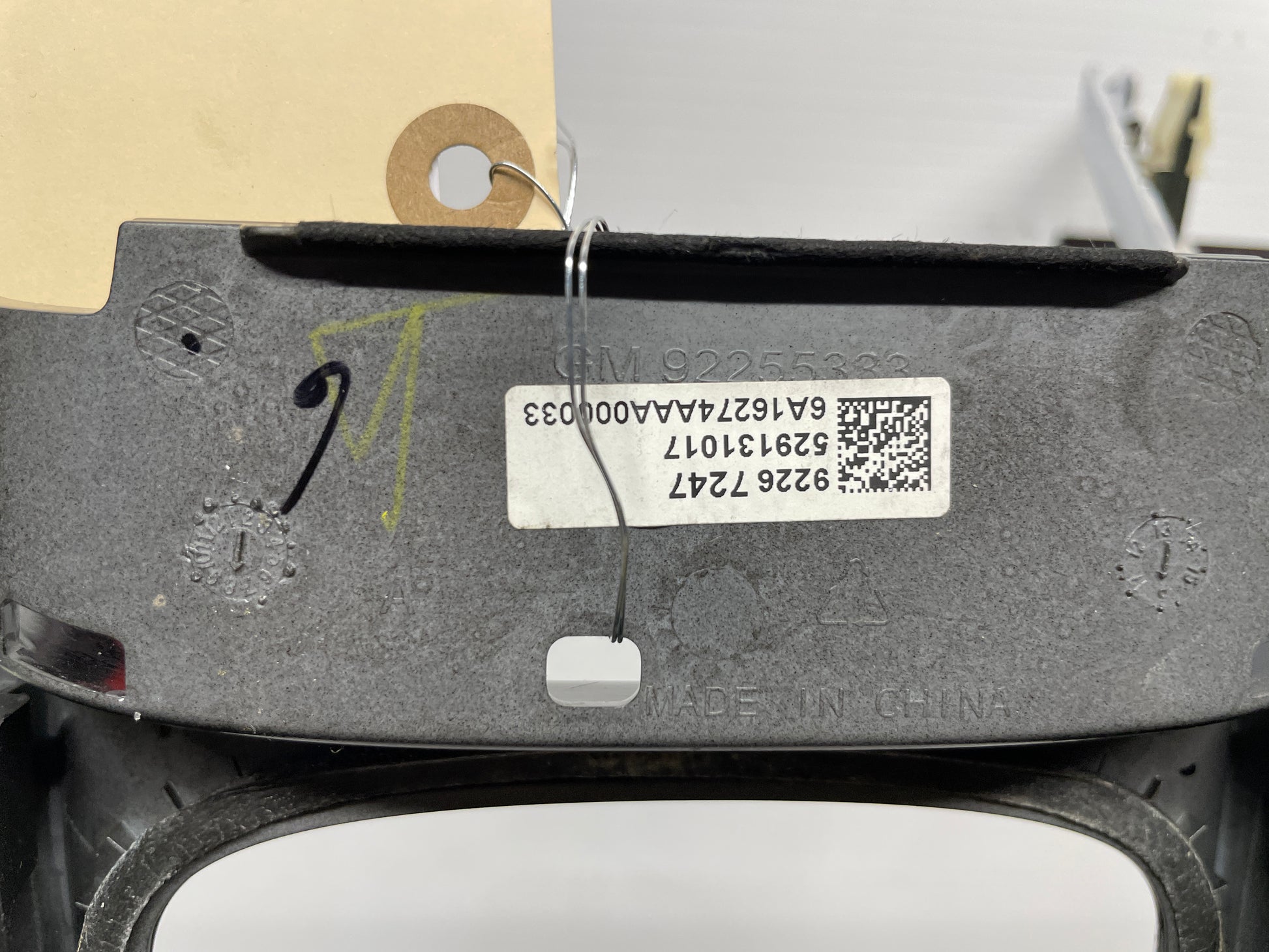 2017 Chevy SS Sedan Complete Center Console Armrest OEM - Day's Parts Yard