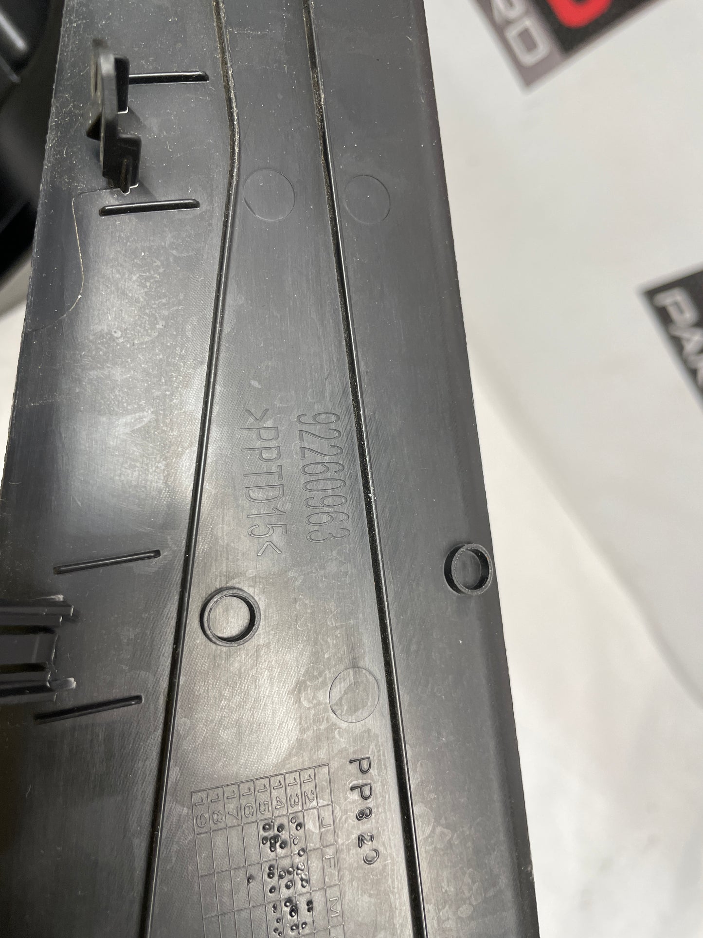 2017 Chevy SS Sedan Complete Center Console Armrest OEM - Day's Parts Yard