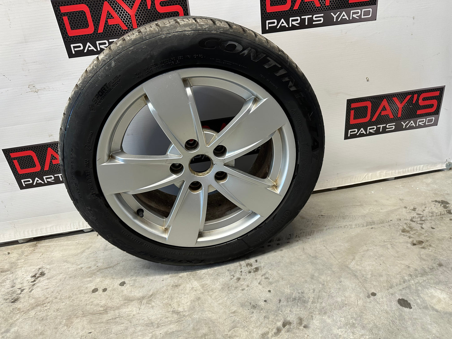 2006 Pontiac GTO Factory Wheels and Tires Fronts and Rears 245/45R17 OEM - Day's Parts Yard