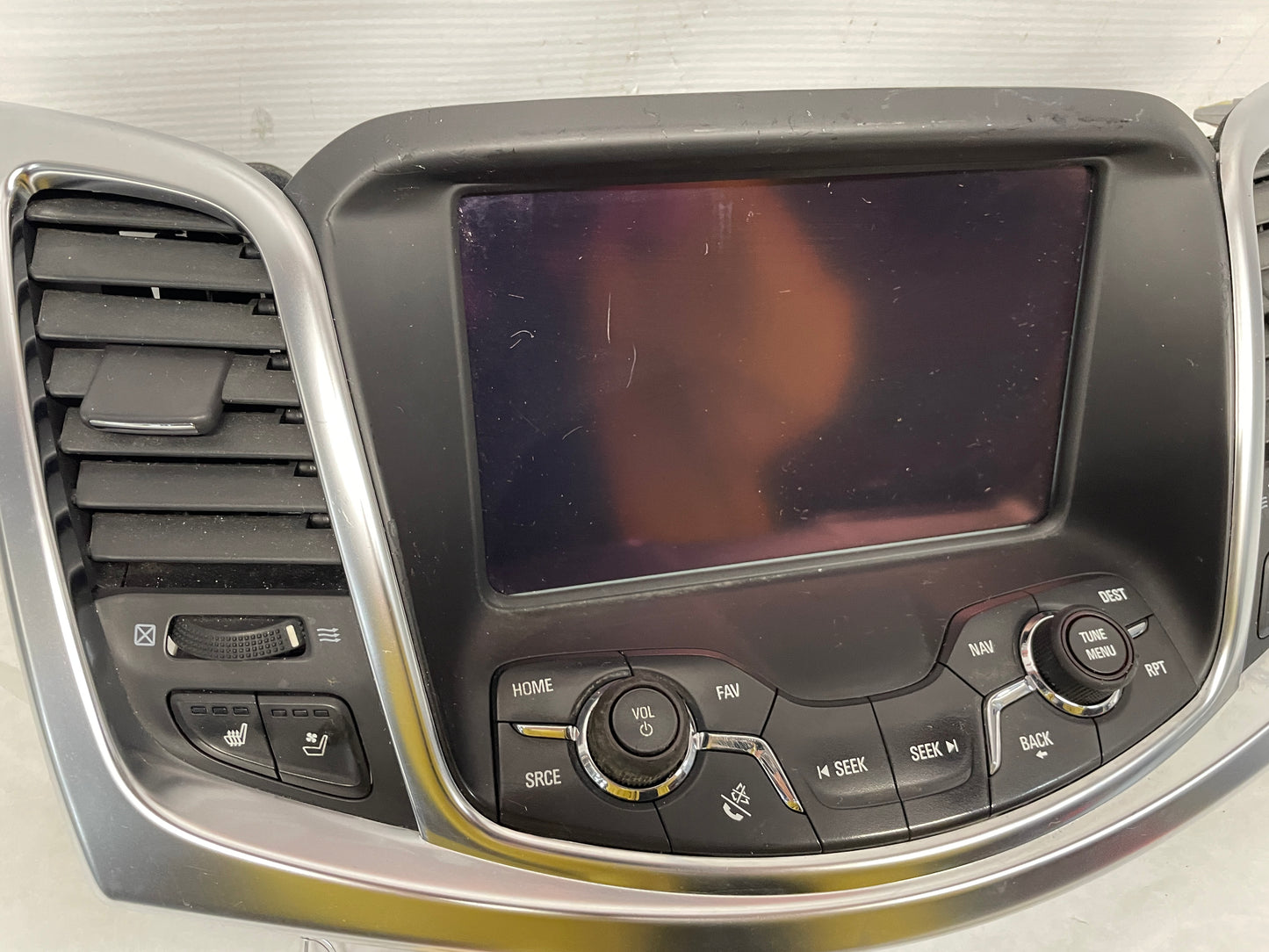 2017 Chevy SS Sedan Navigation Display Radio CD Player Face Plate Screen Control Bezel OEM - Day's Parts Yard