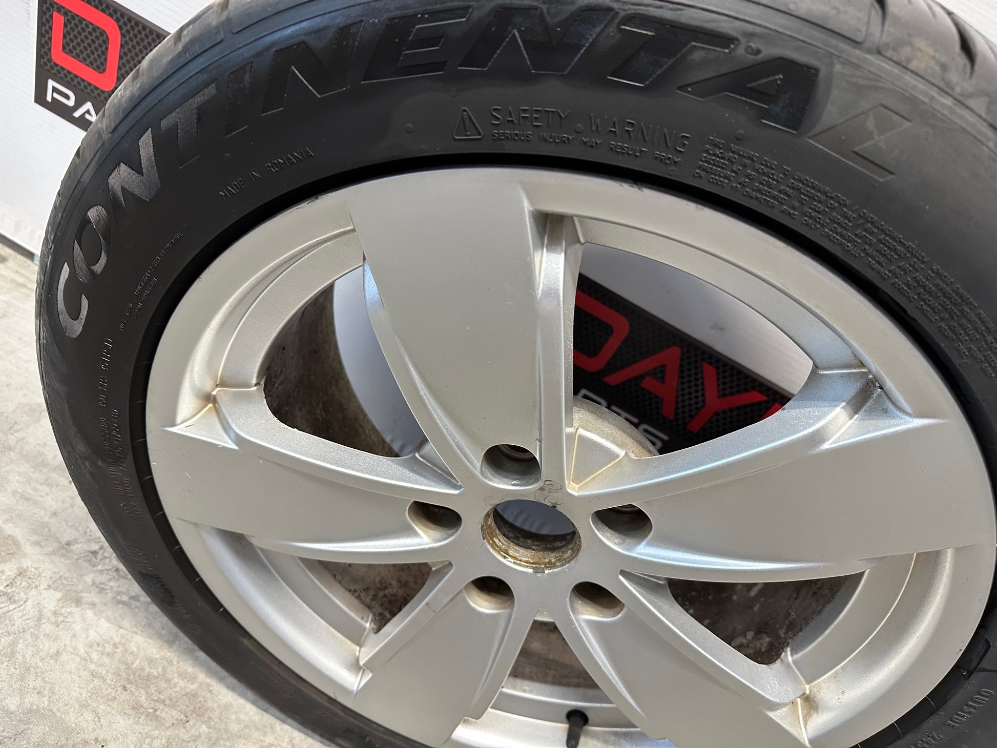 2006 Pontiac GTO Factory Wheels and Tires Fronts and Rears 245/45R17 OEM - Day's Parts Yard