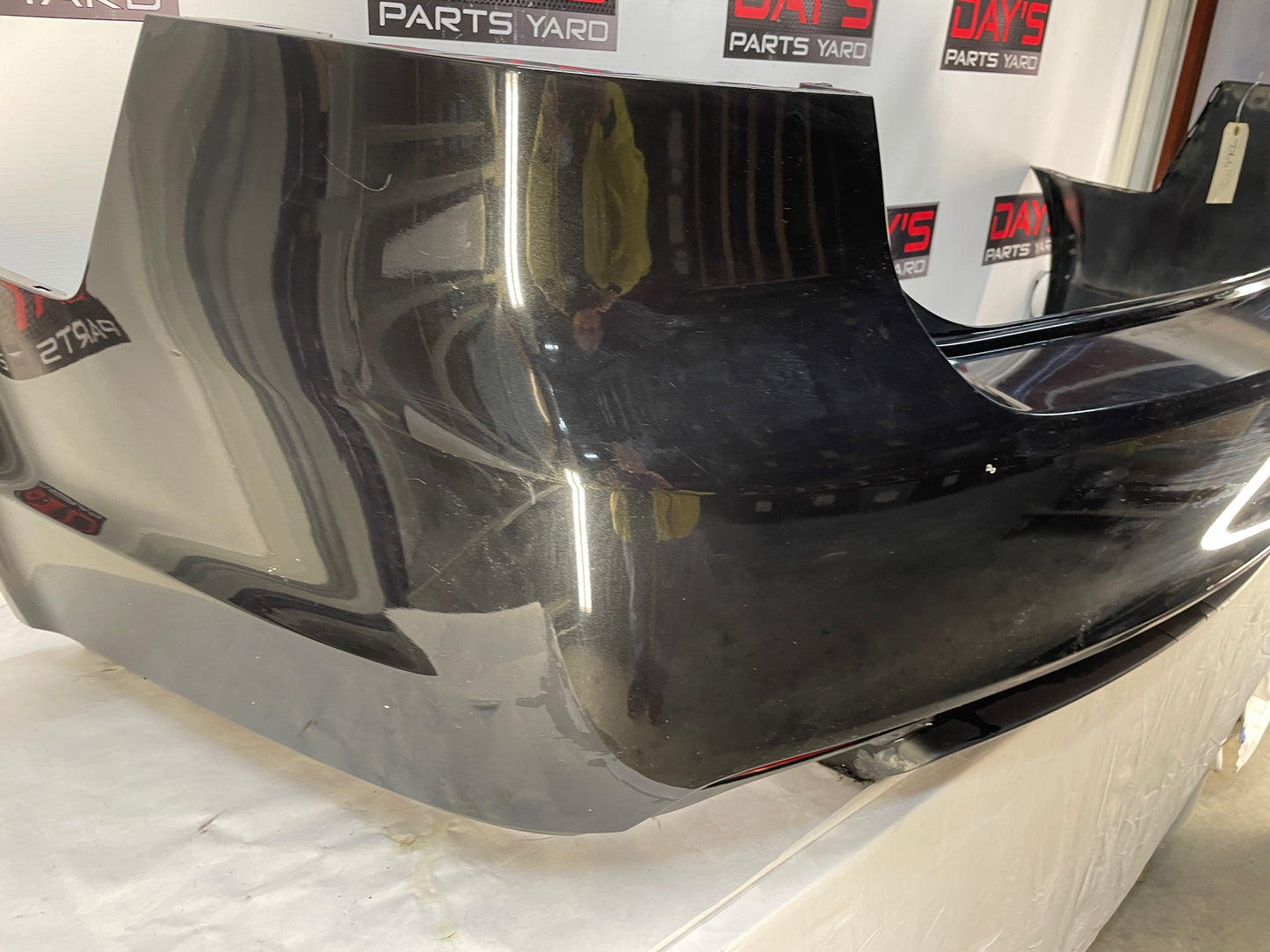 2009 Pontiac G8 GT Rear Bumper Cover w/ Valance Black OEM