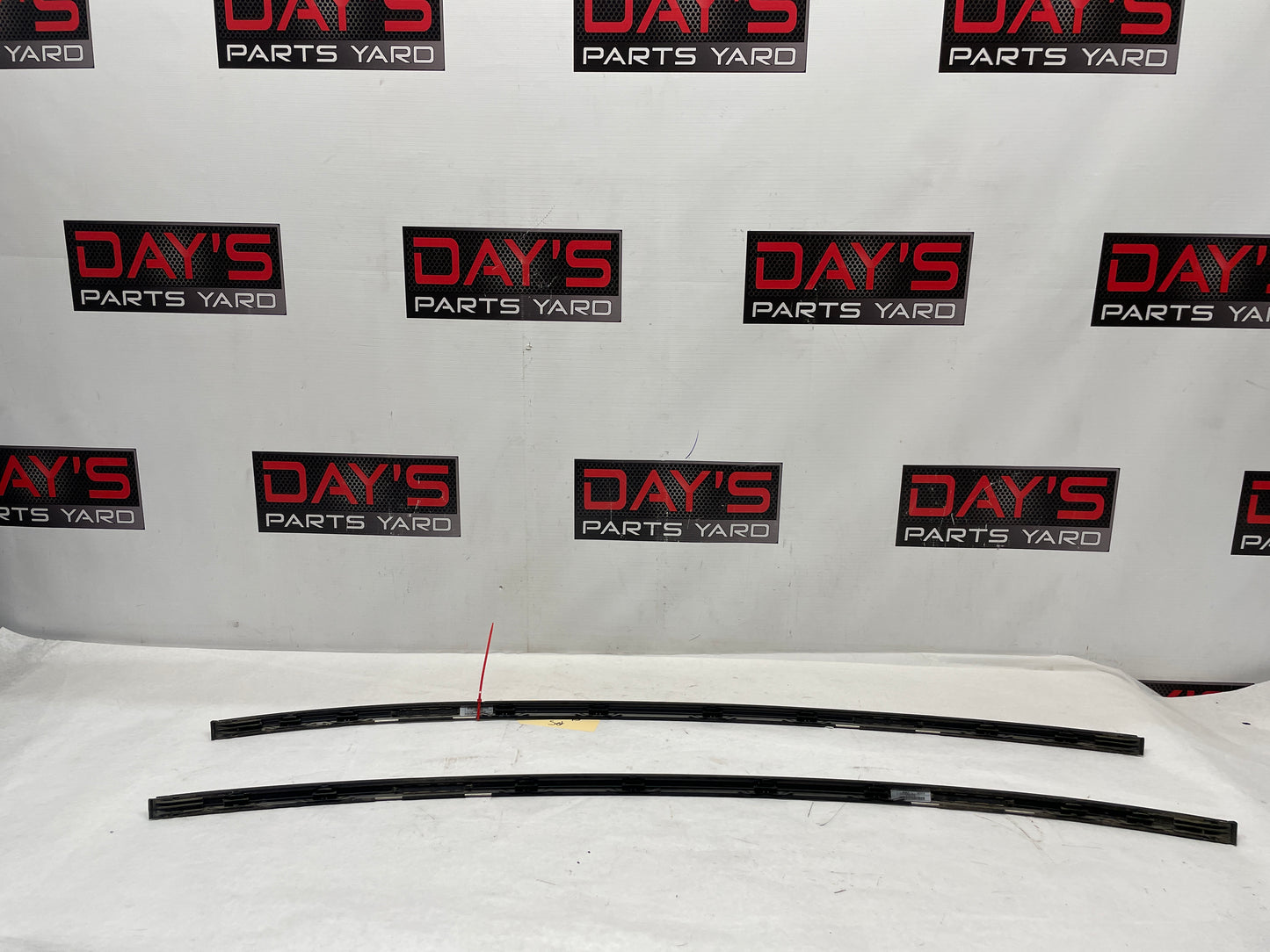 2014 Chevy SS Sedan Roof Top Trim Finish Panel Moldings RH & LH OEM