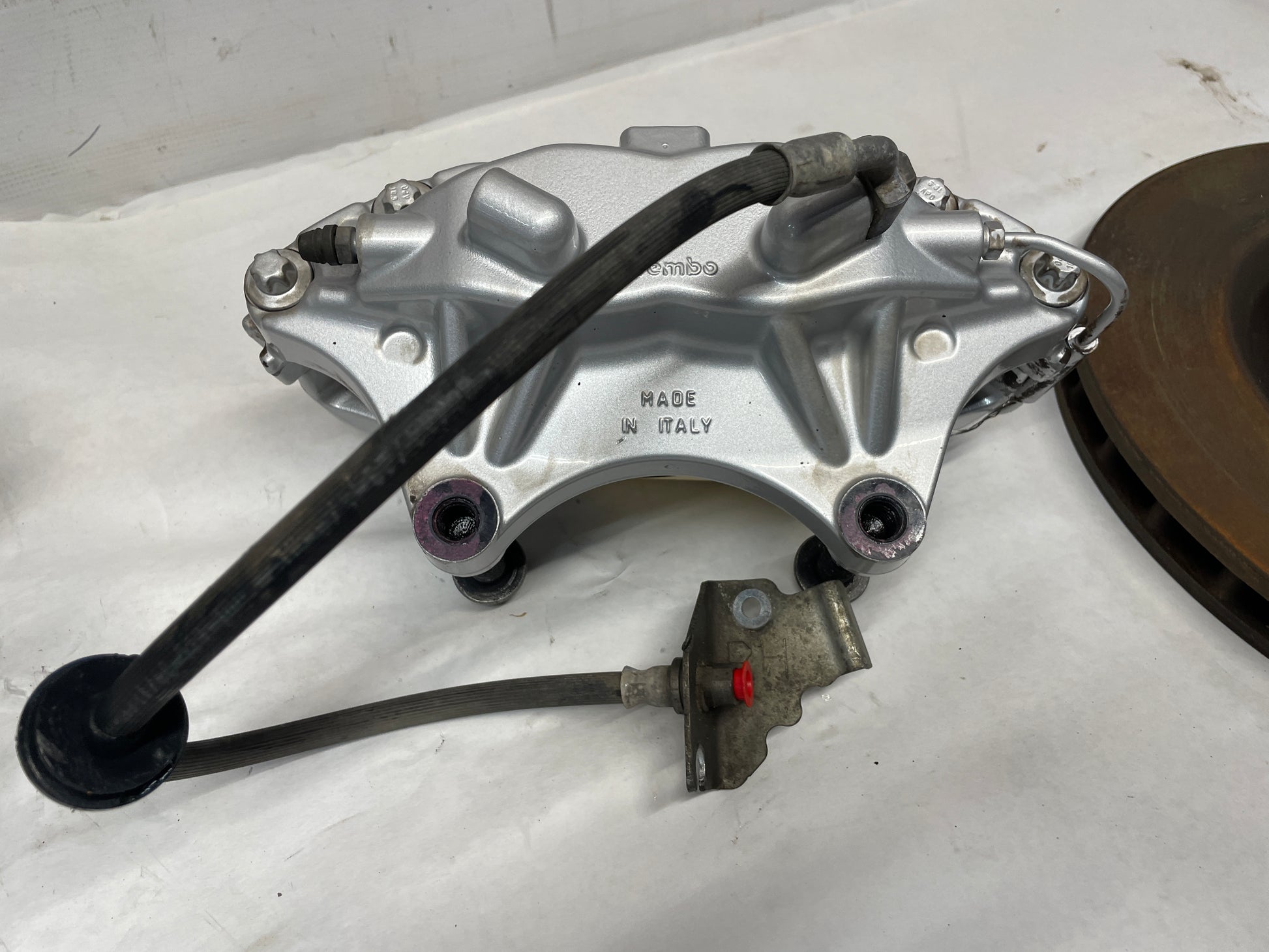 2014 Chevy SS Sedan Front Brembo Brake Calipers & Rotors OEM - Day's Parts Yard